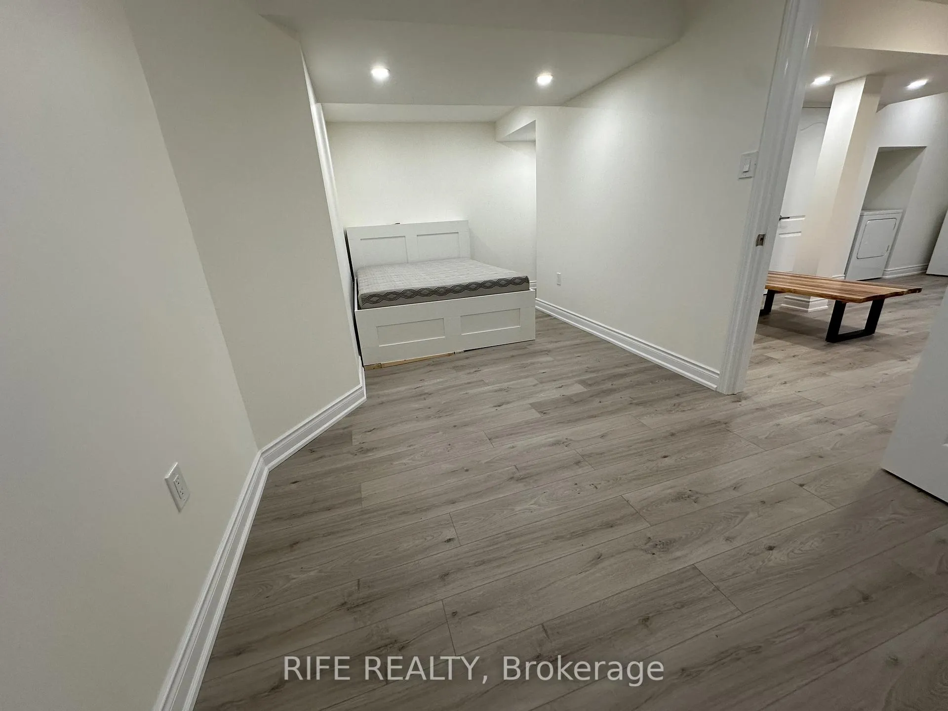 Photo 4 of BSMT 13 Charles Vogel Drive, Markham, Berczy — HOMEH