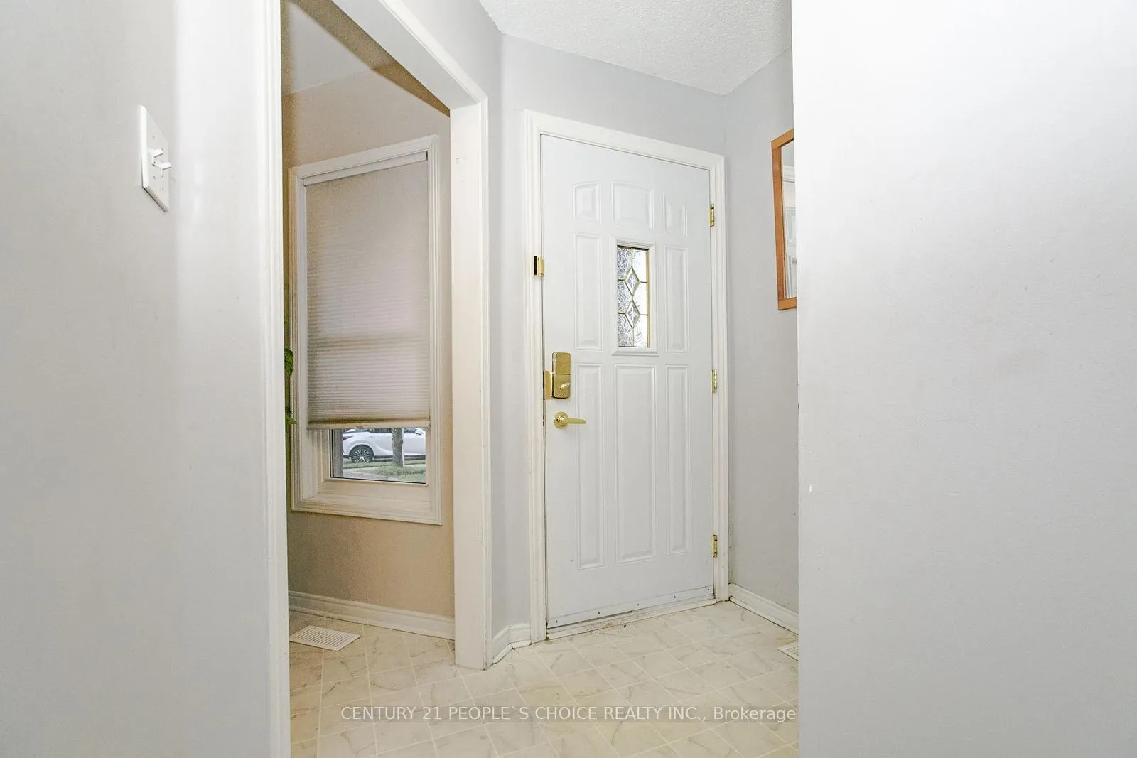Photo 6 of 17 Caruso Drive, Brampton, Fletcher's West — HOMEH