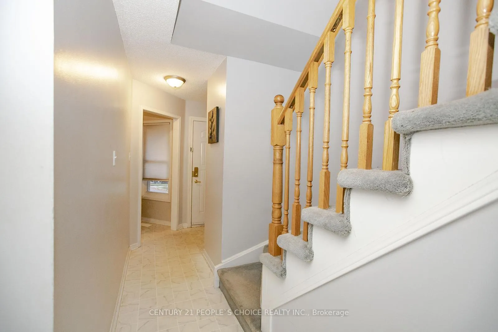 Photo 8 of 17 Caruso Drive, Brampton, Fletcher's West — HOMEH