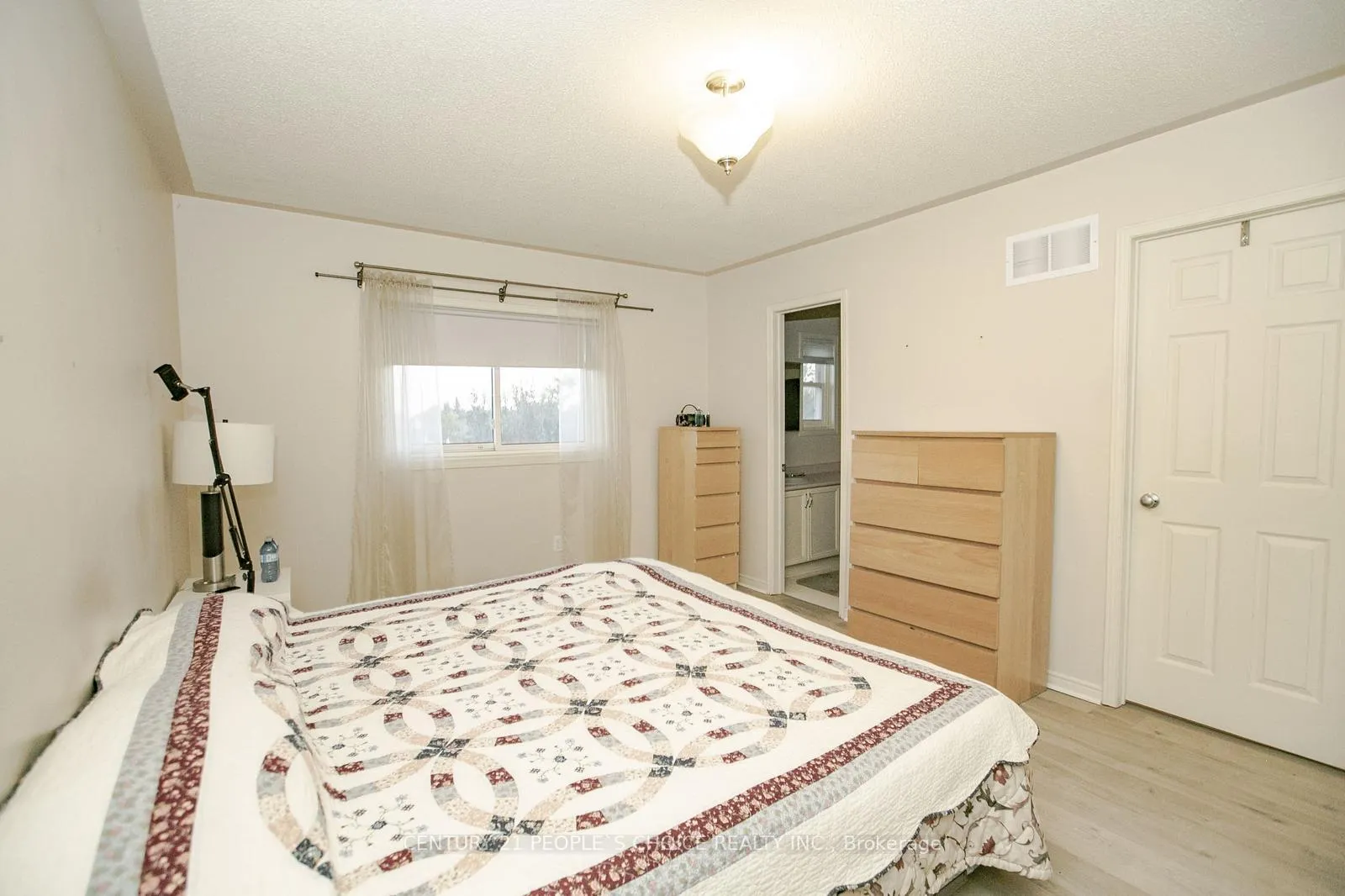 Photo 26 of 17 Caruso Drive, Brampton, Fletcher's West — HOMEH