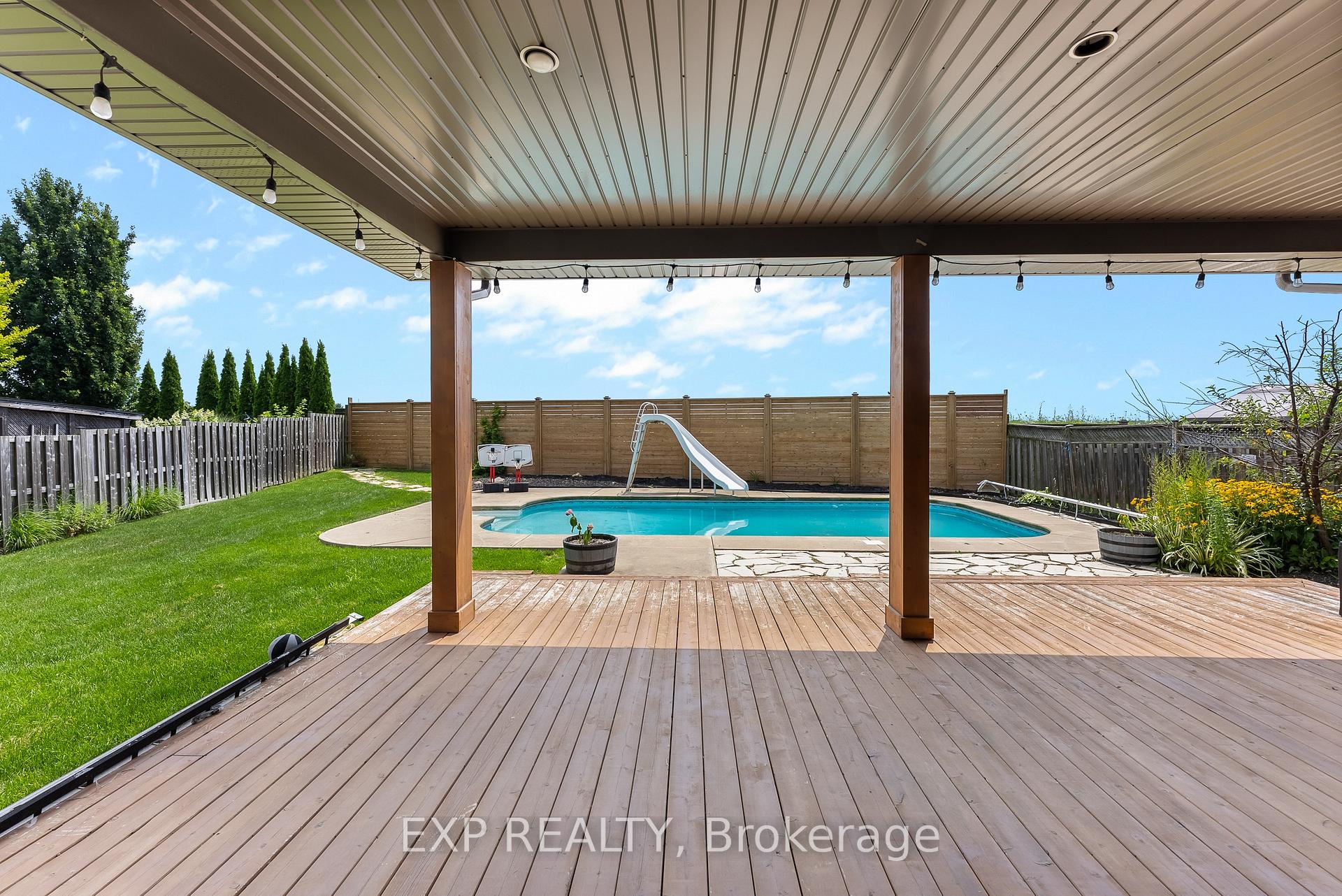 Photo 23 of 199 Tuliptree Road, Thorold, Confederation Heights — HOMEH