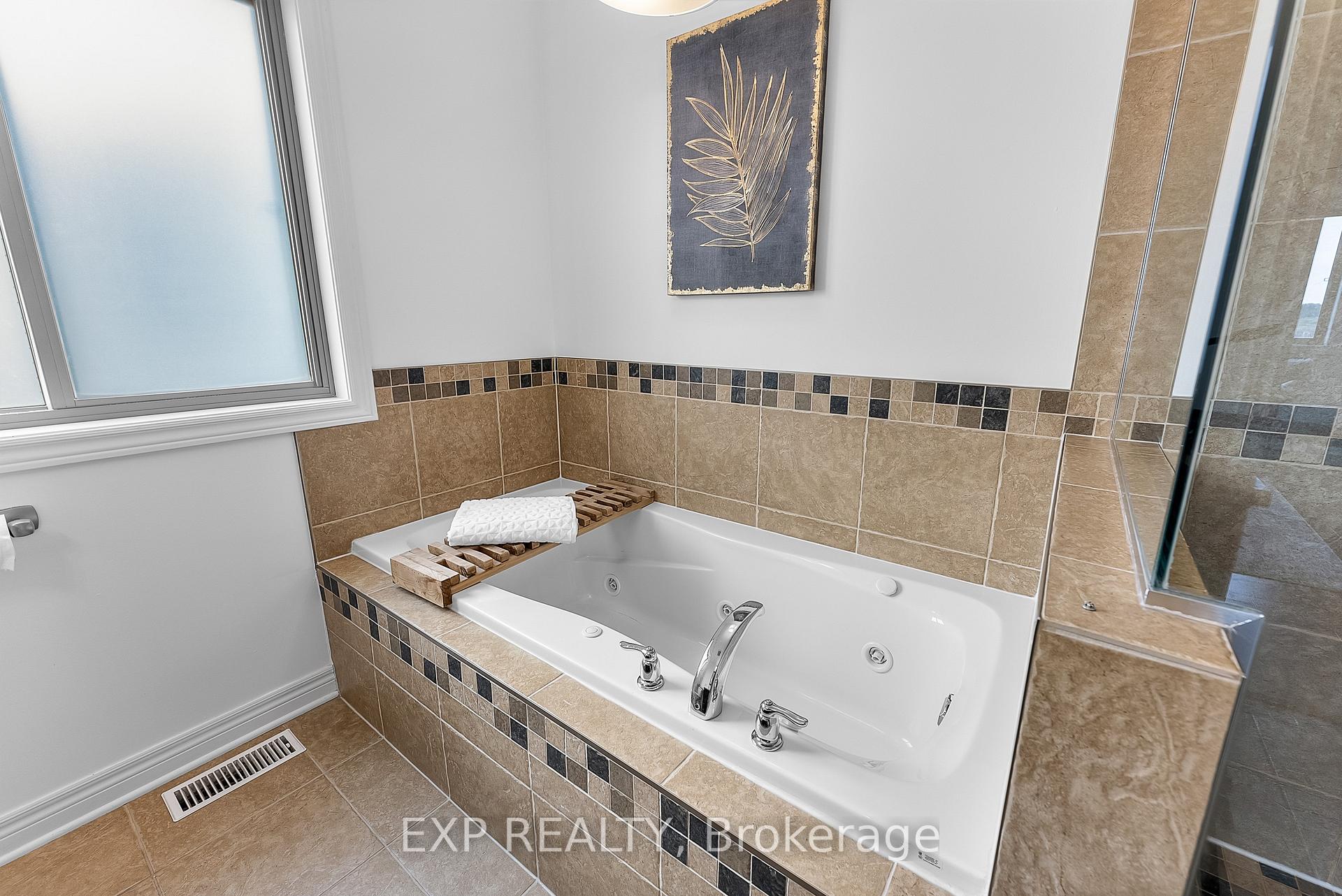 Photo 34 of 199 Tuliptree Road, Thorold, Confederation Heights — HOMEH