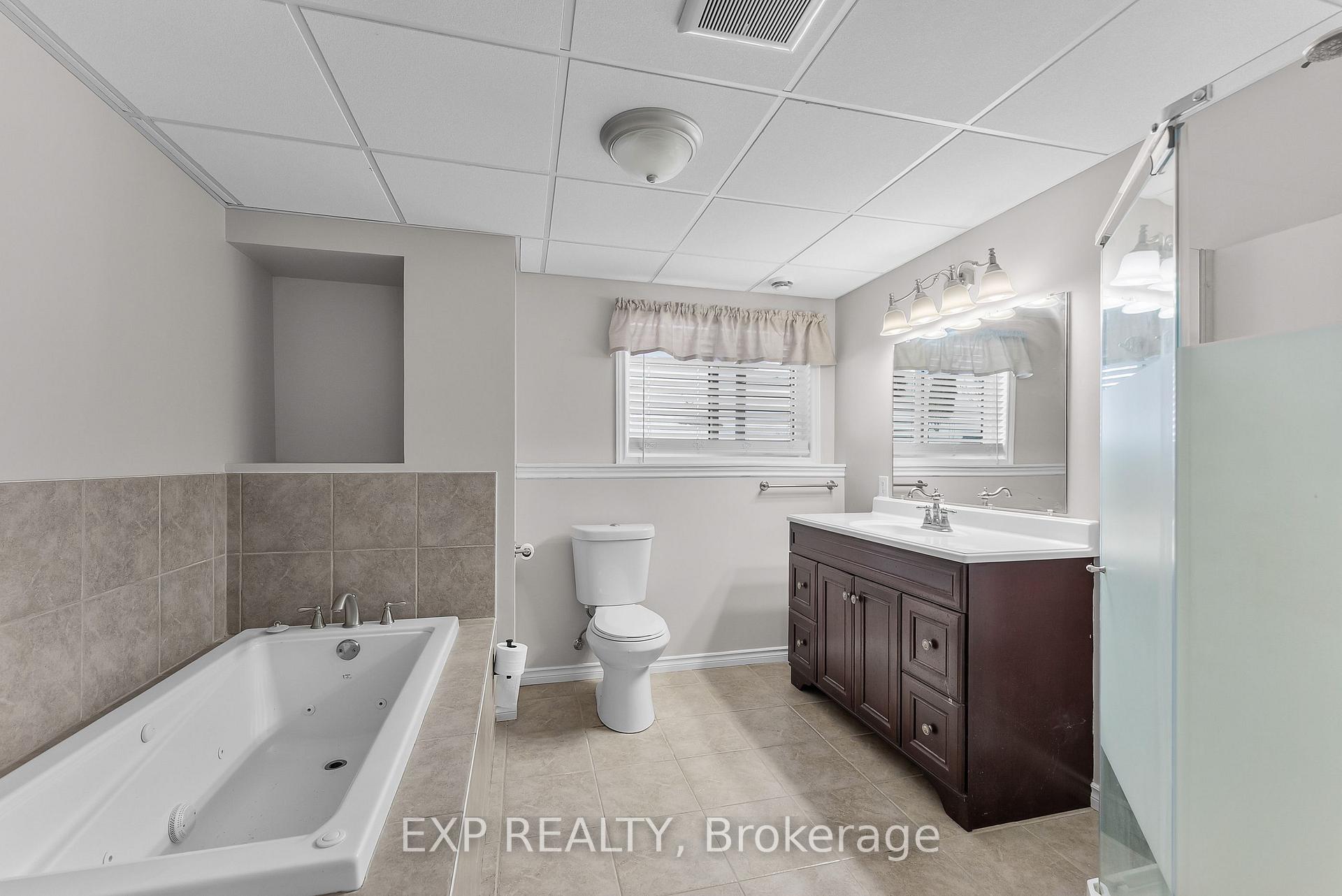 Photo 24 of 86 Windle Village Crescent W, Thorold, Allanburg/Thorold South — HOMEH