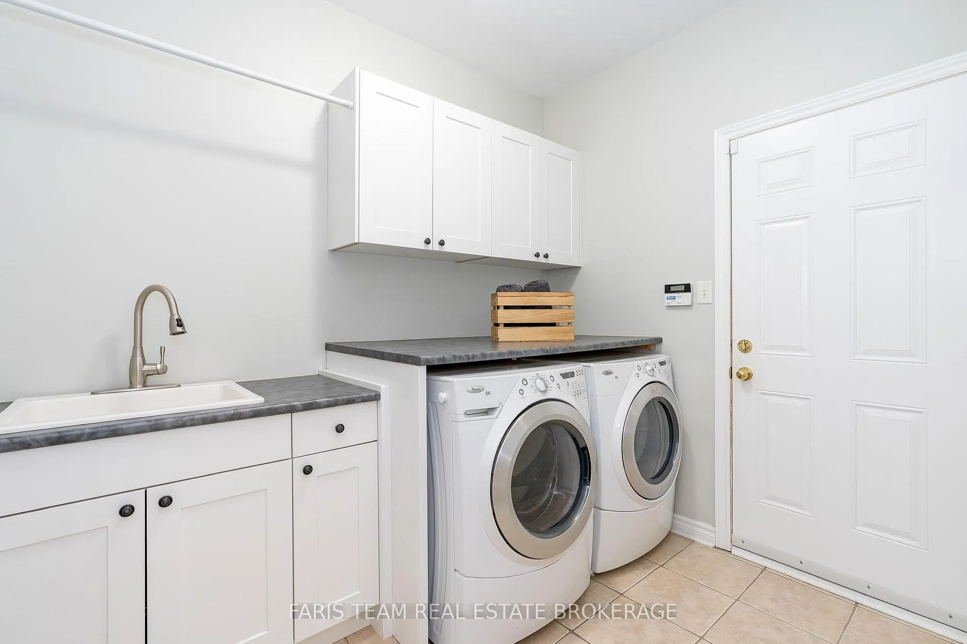 Photo 17 of 96 Osprey Ridge Road, Barrie, Little Lake — HOMEH