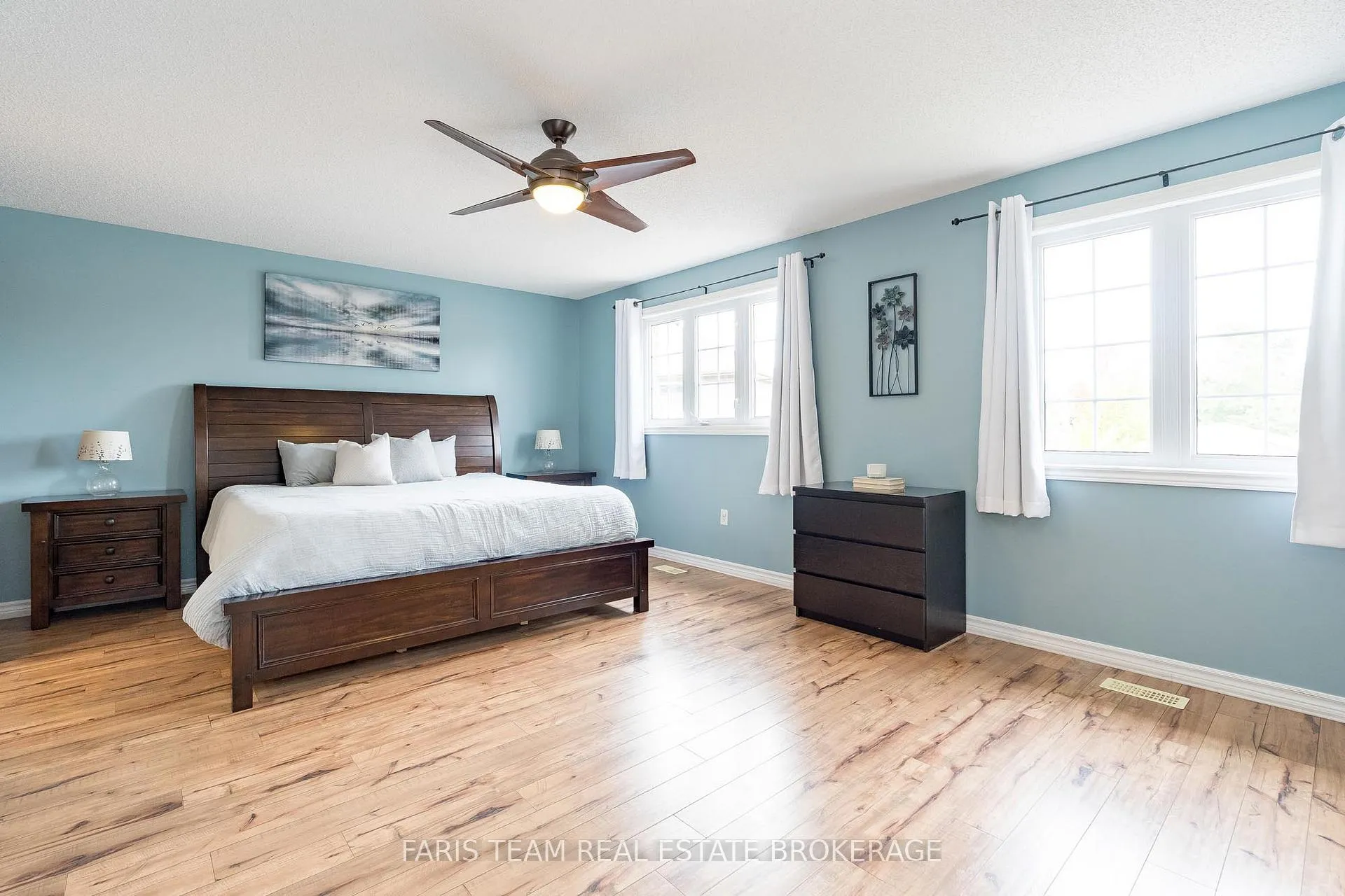 Photo 18 of 96 Osprey Ridge Road, Barrie, Little Lake — HOMEH