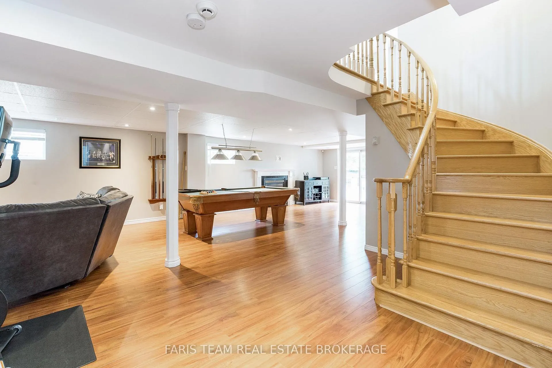 Photo 25 of 96 Osprey Ridge Road, Barrie, Little Lake — HOMEH