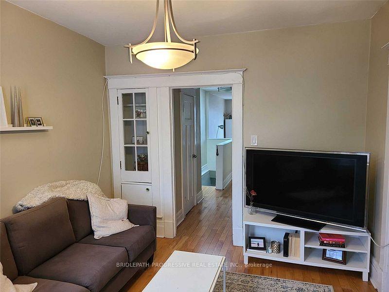 Photo 3 of Unit 2, 609 College Street, Toronto, Palmerston-Little Italy — HOMEH