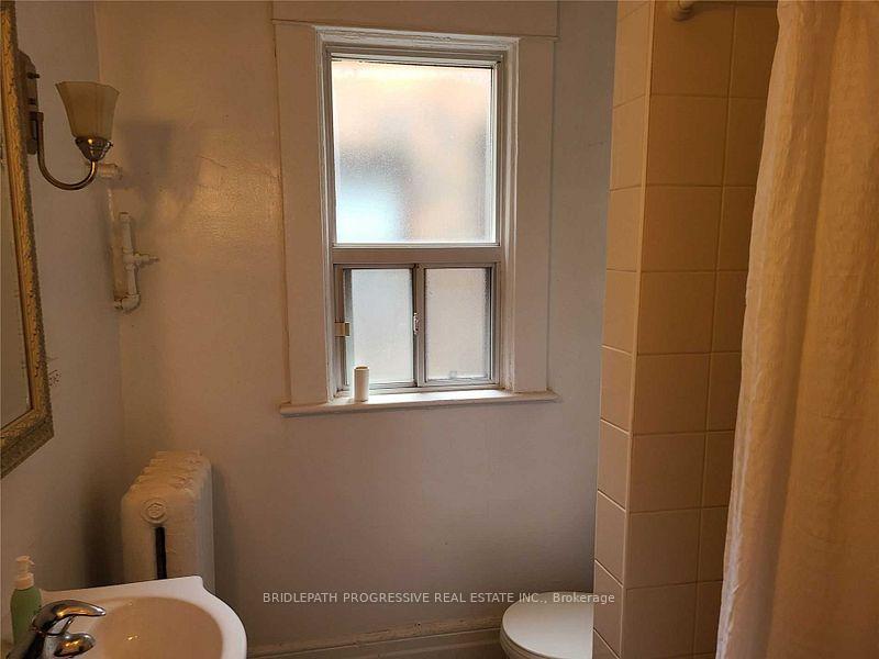 Photo 11 of Unit 2, 609 College Street, Toronto, Palmerston-Little Italy — HOMEH