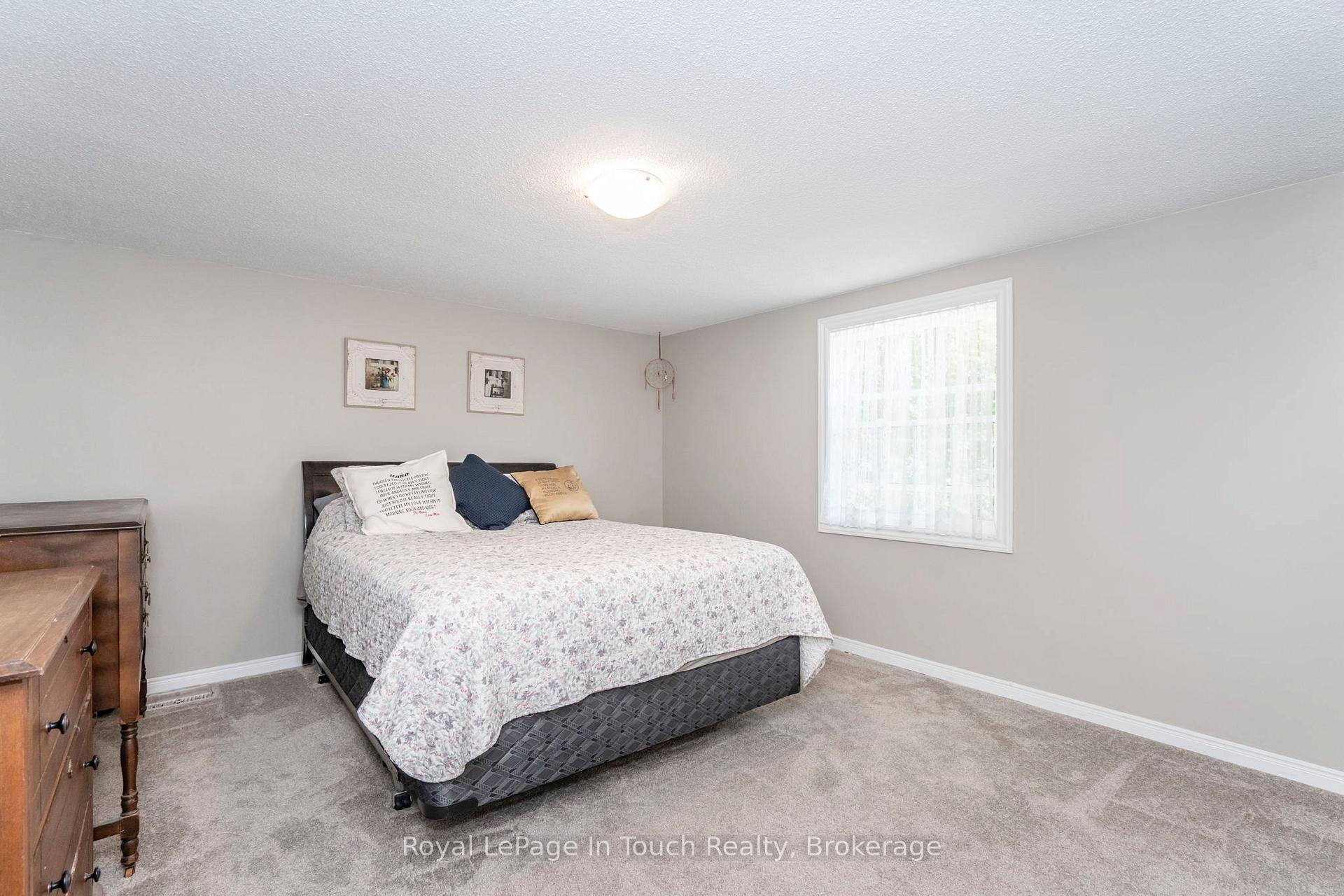 Photo 25 of 507 Lafontaine Road E, Tiny, Rural Tiny — HOMEH