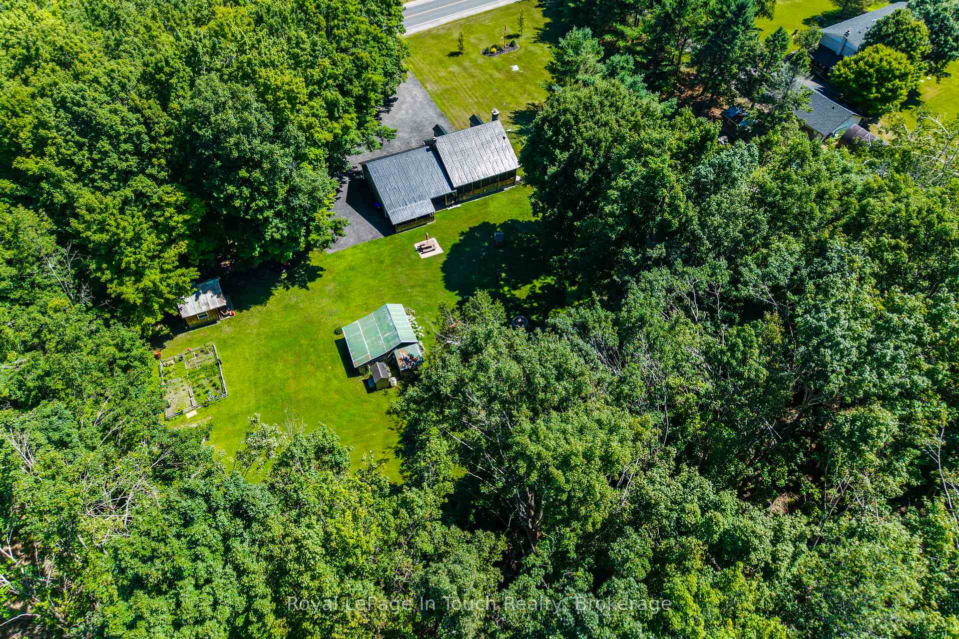 Photo 42 of 507 Lafontaine Road E, Tiny, Rural Tiny — HOMEH