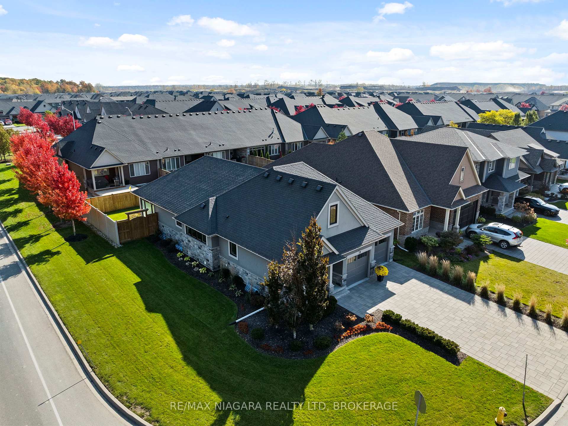Photo 35 of 2 Eastman Gateway, Thorold, Hurricane/Merrittville — HOMEH