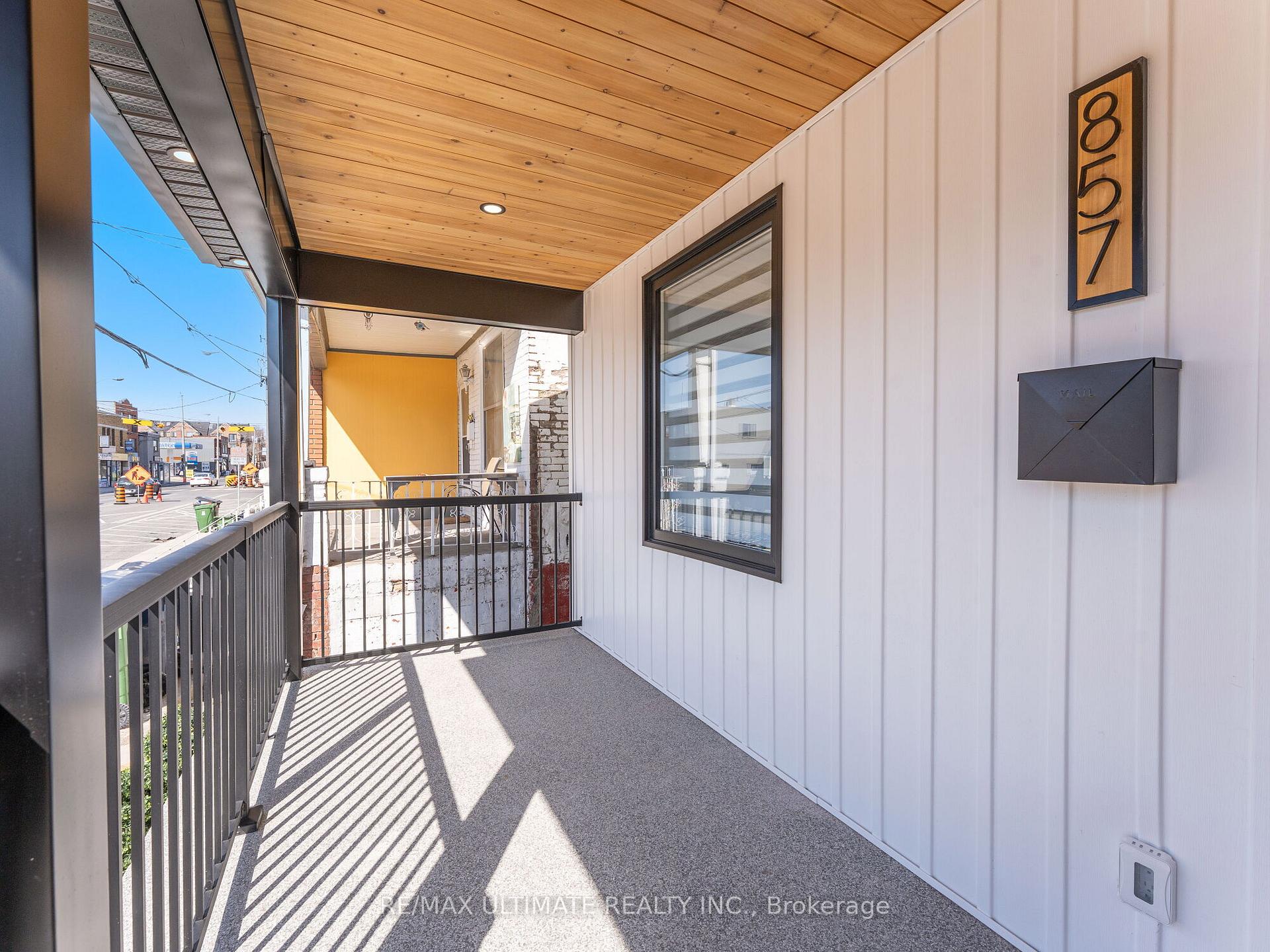 Photo 5 of 857 Pape Avenue, Toronto, Danforth Village-East York — HOMEH