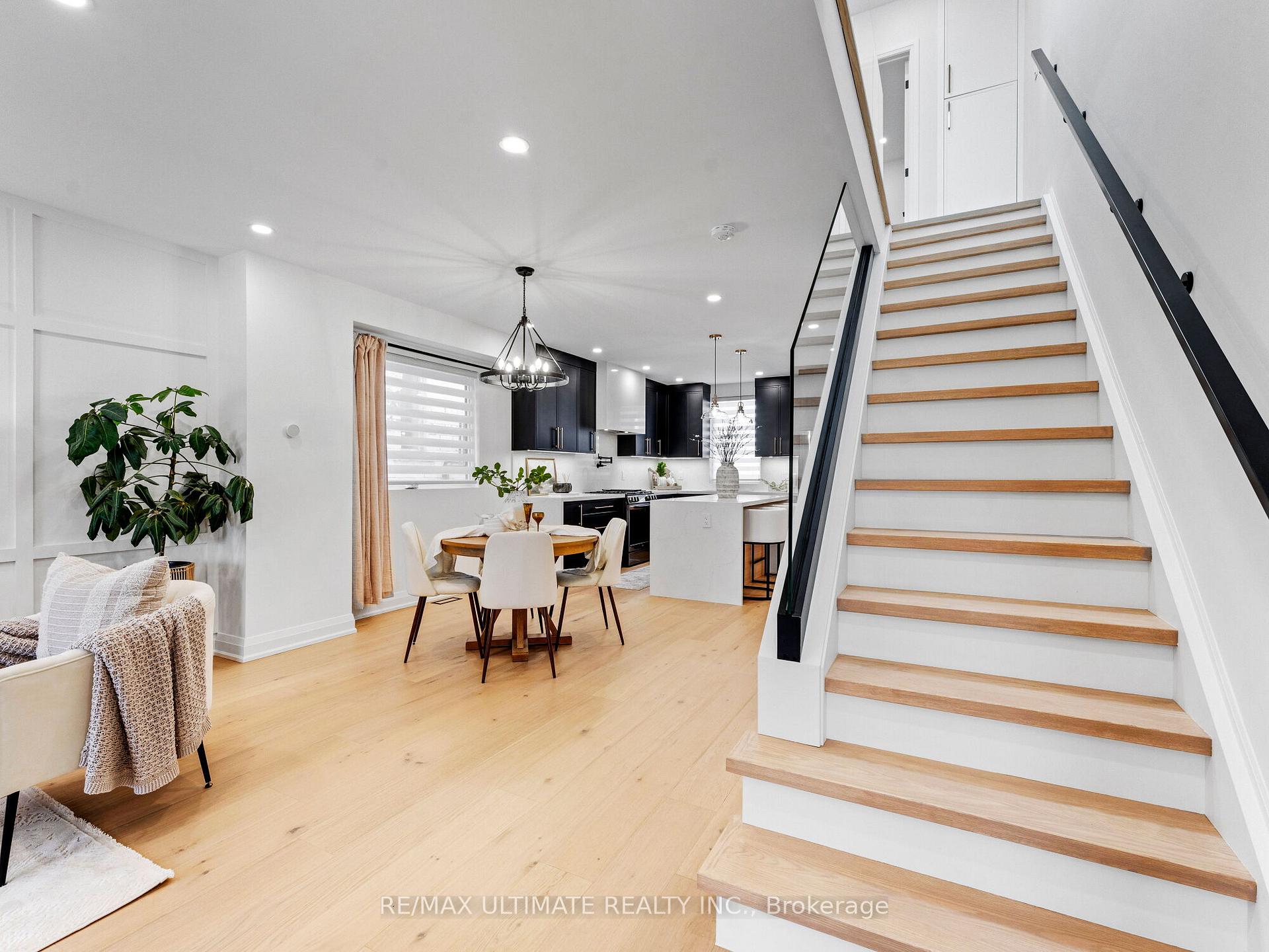 Photo 8 of 857 Pape Avenue, Toronto, Danforth Village-East York — HOMEH