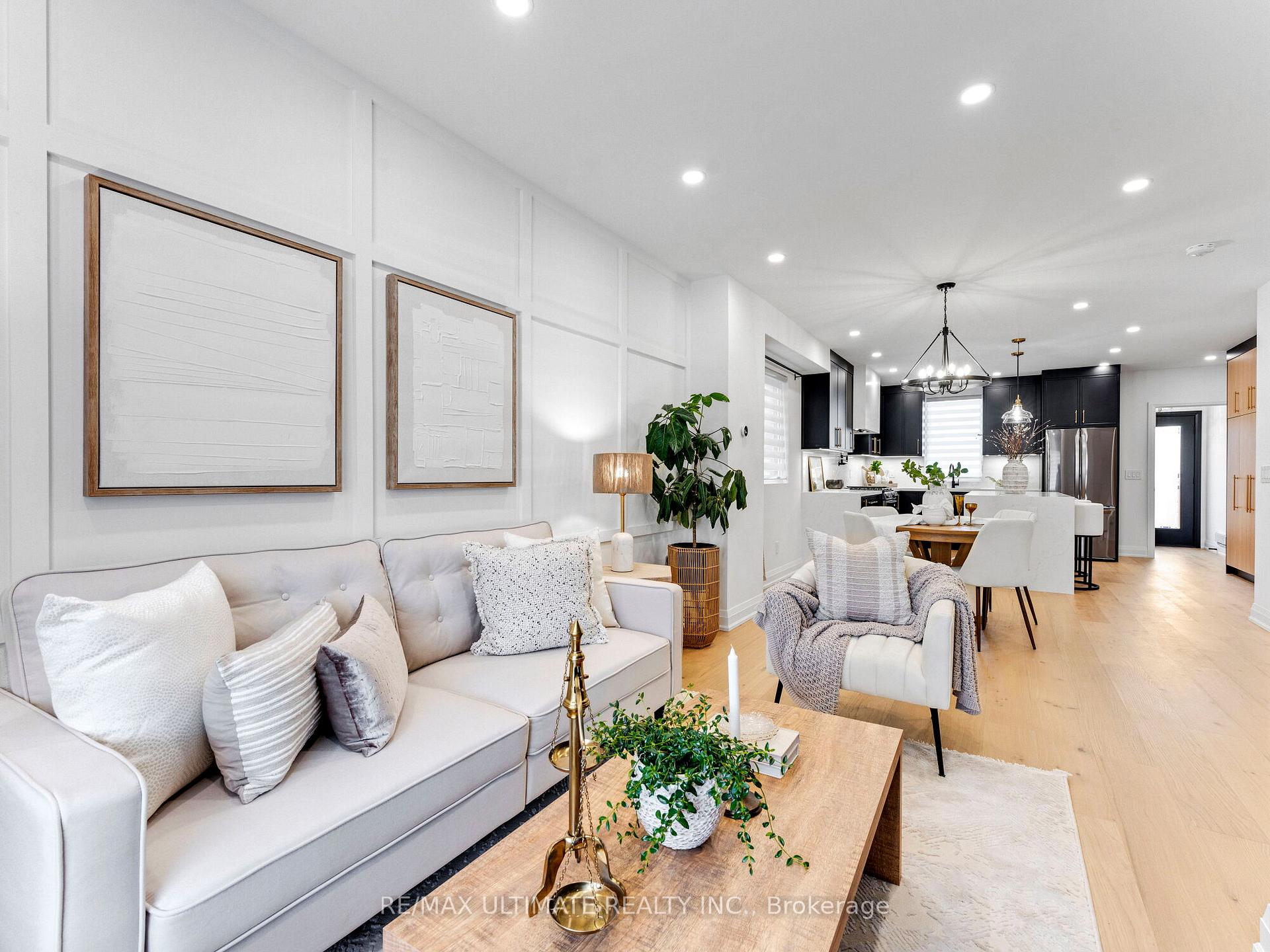 Photo 12 of 857 Pape Avenue, Toronto, Danforth Village-East York — HOMEH
