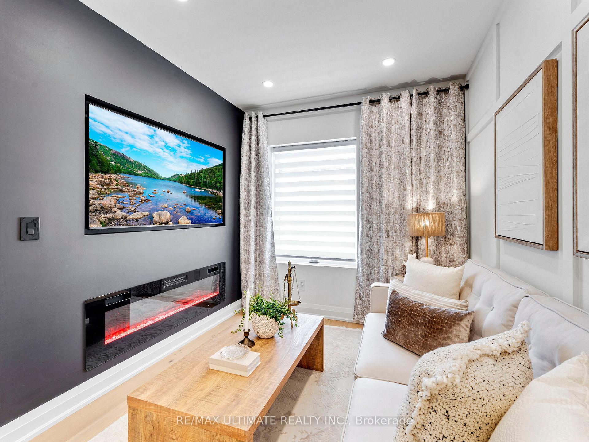 Photo 13 of 857 Pape Avenue, Toronto, Danforth Village-East York — HOMEH