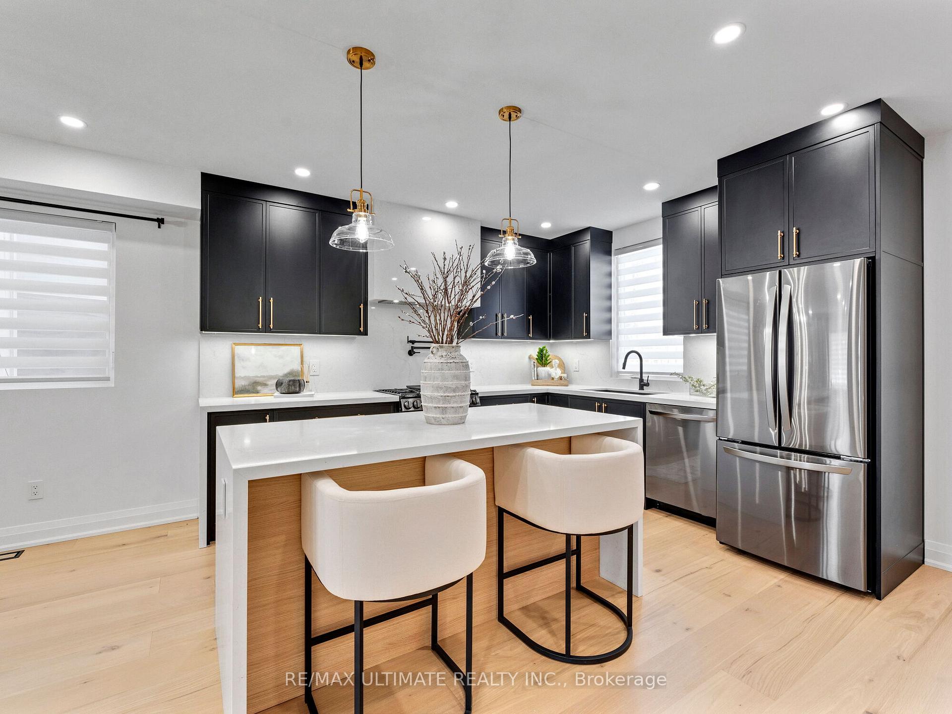 Photo 16 of 857 Pape Avenue, Toronto, Danforth Village-East York — HOMEH