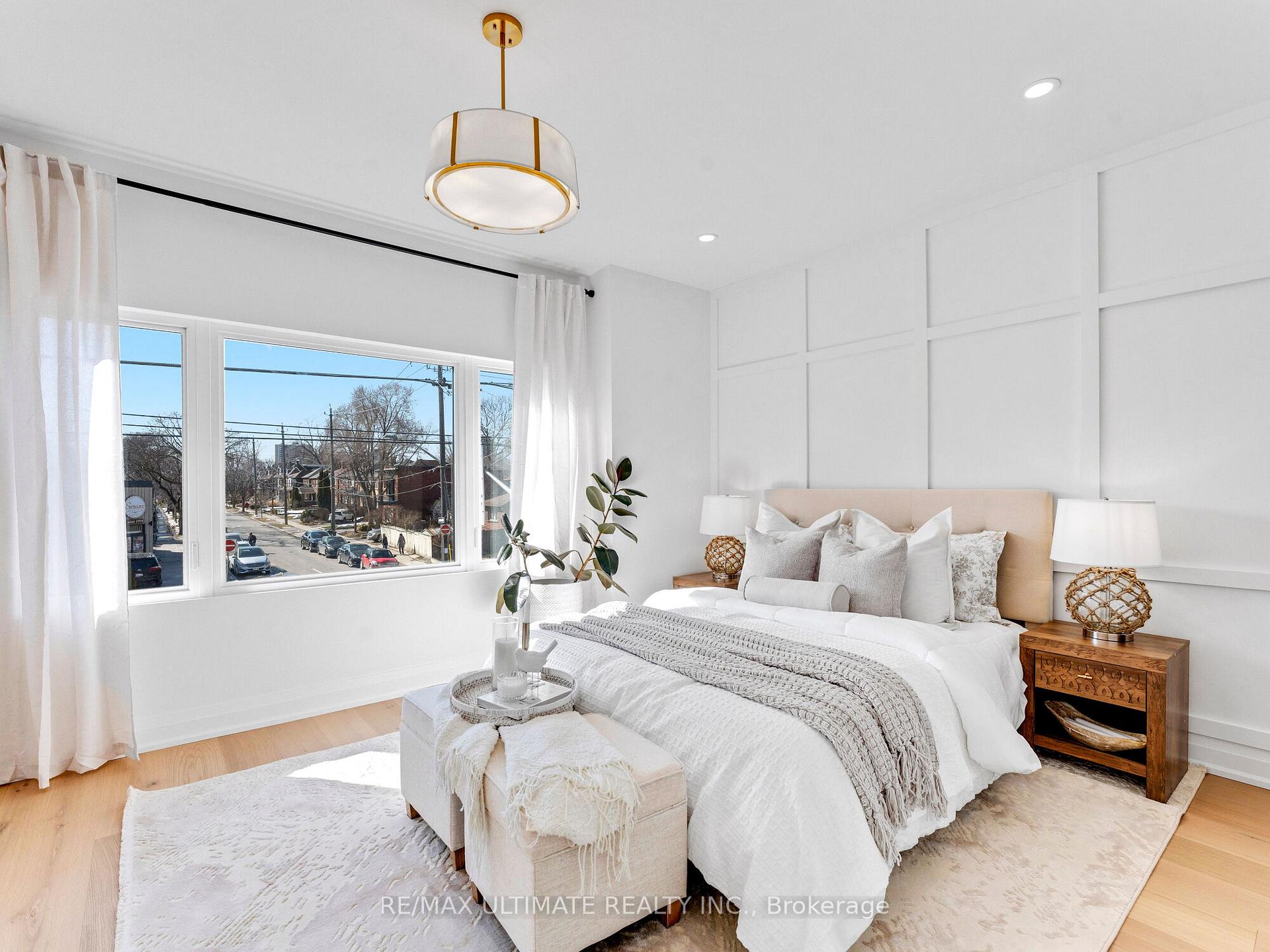 Photo 24 of 857 Pape Avenue, Toronto, Danforth Village-East York — HOMEH
