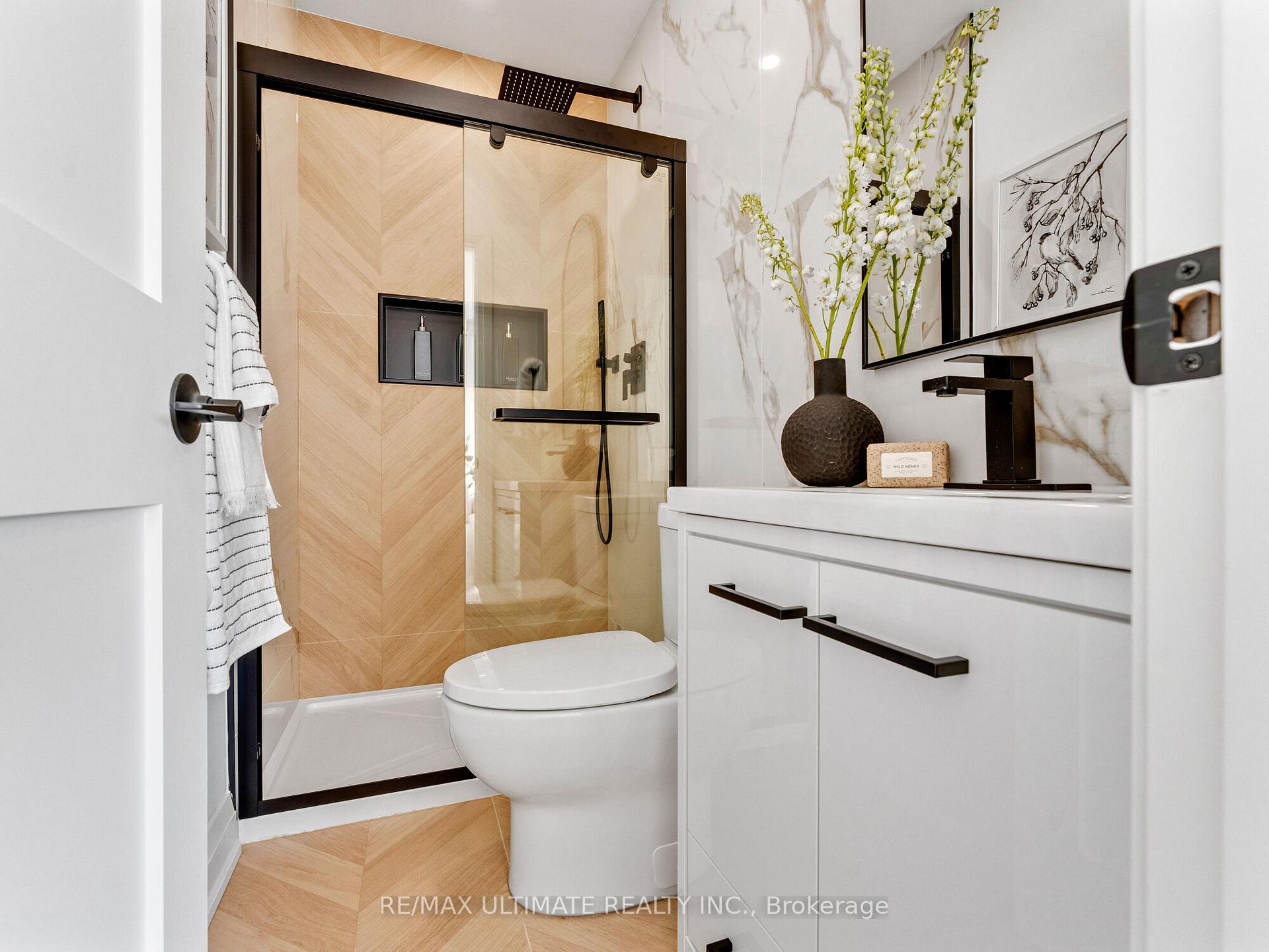 Photo 29 of 857 Pape Avenue, Toronto, Danforth Village-East York — HOMEH