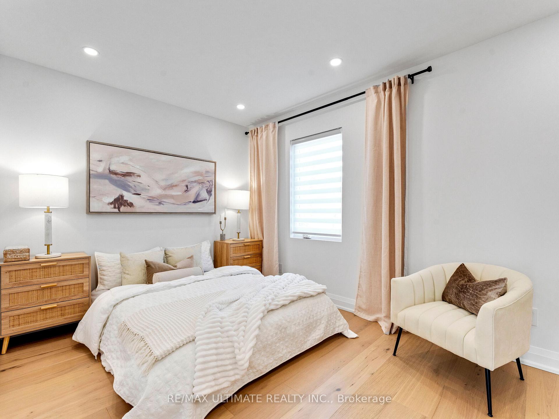Photo 30 of 857 Pape Avenue, Toronto, Danforth Village-East York — HOMEH