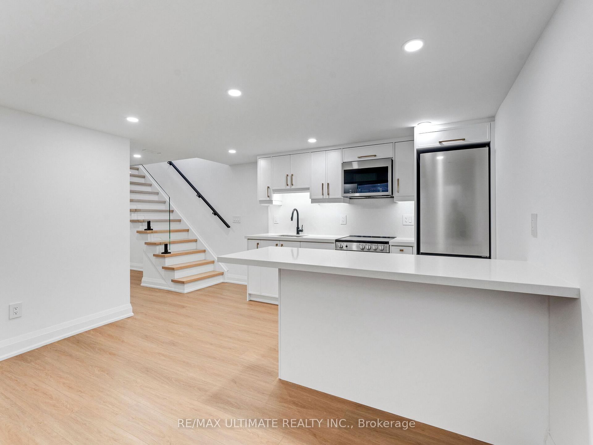 Photo 39 of 857 Pape Avenue, Toronto, Danforth Village-East York — HOMEH