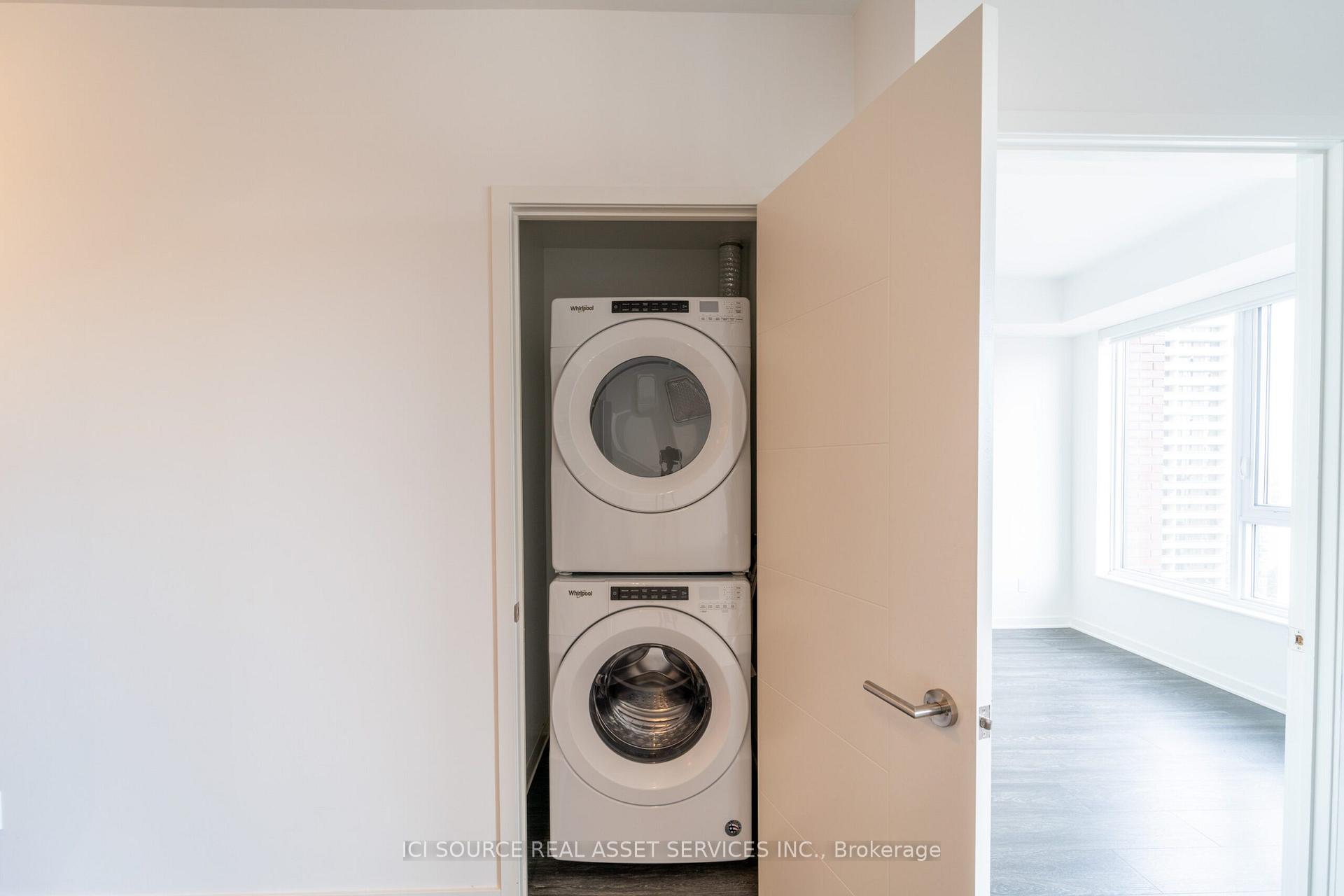 Photo 13 of Unit 1405, 25 Selby Street, Toronto, North St. James Town — HOMEH