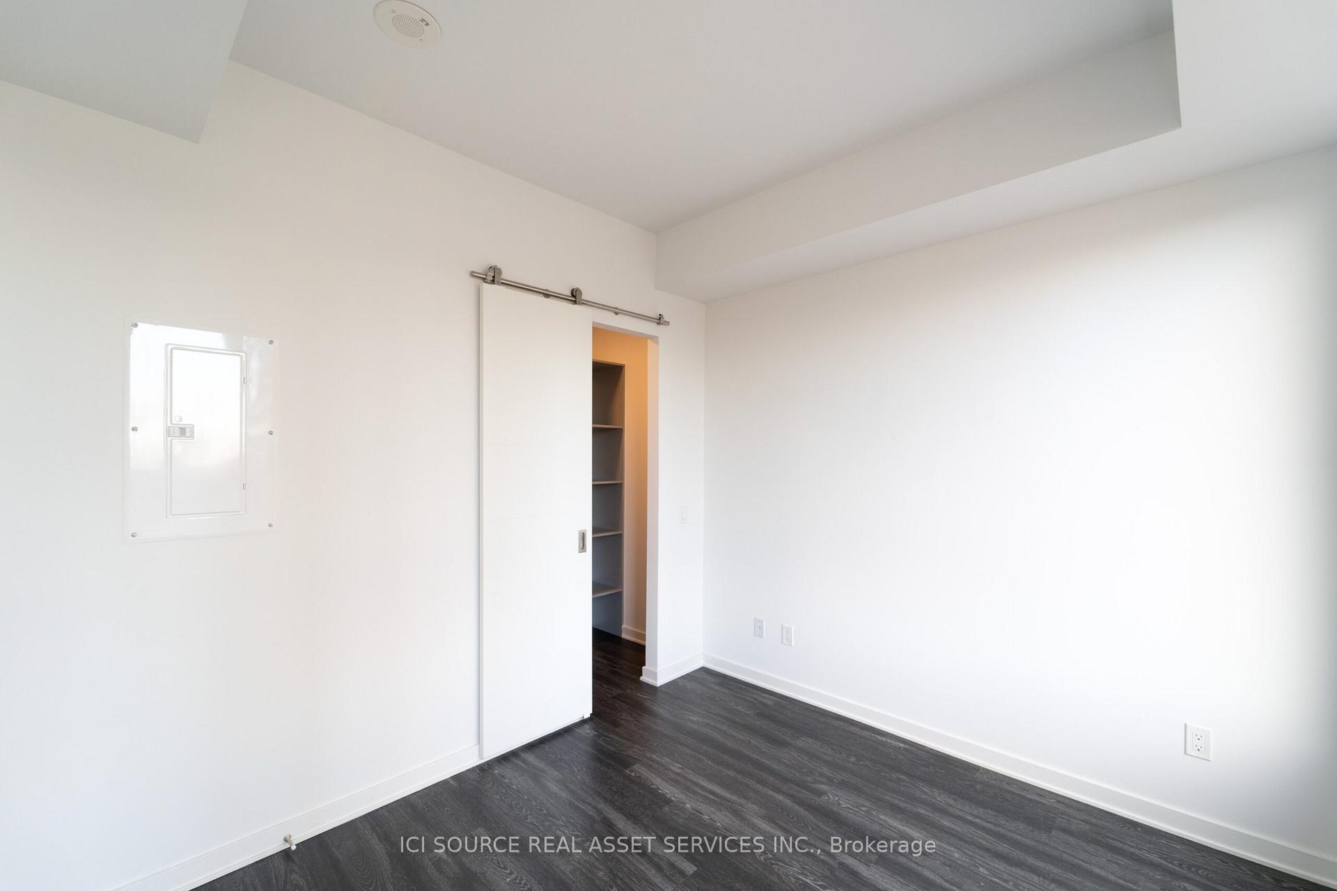 Photo 11 of Unit 1405, 25 Selby Street, Toronto, North St. James Town — HOMEH