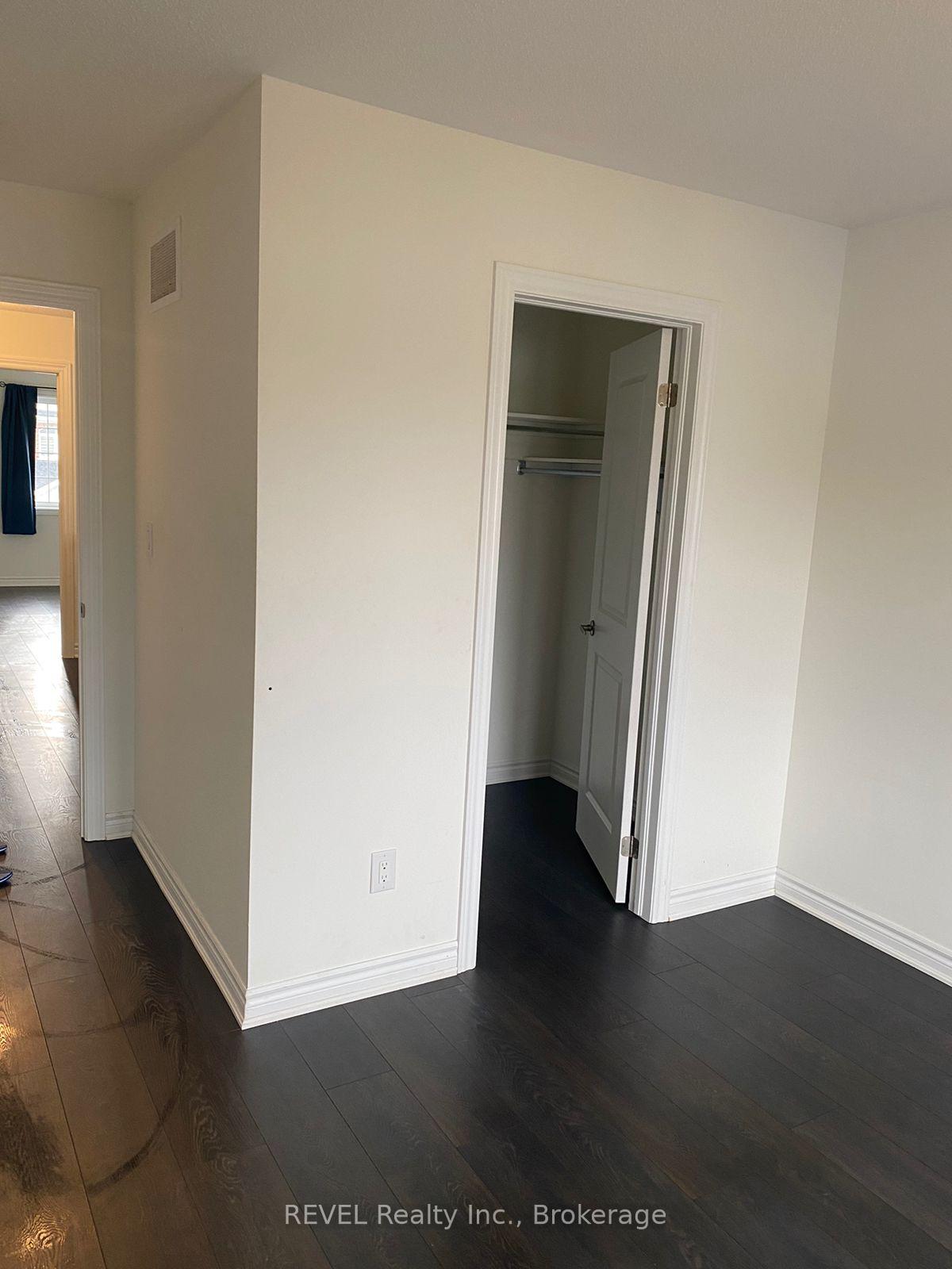 Photo 8 of 61 Sapphire Way, Thorold, Rolling Meadows — HOMEH