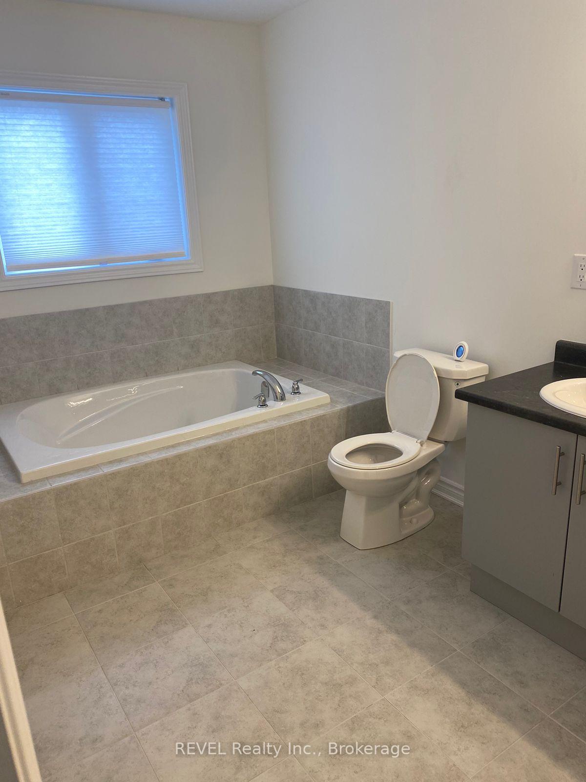 Photo 24 of 61 Sapphire Way, Thorold, Rolling Meadows — HOMEH