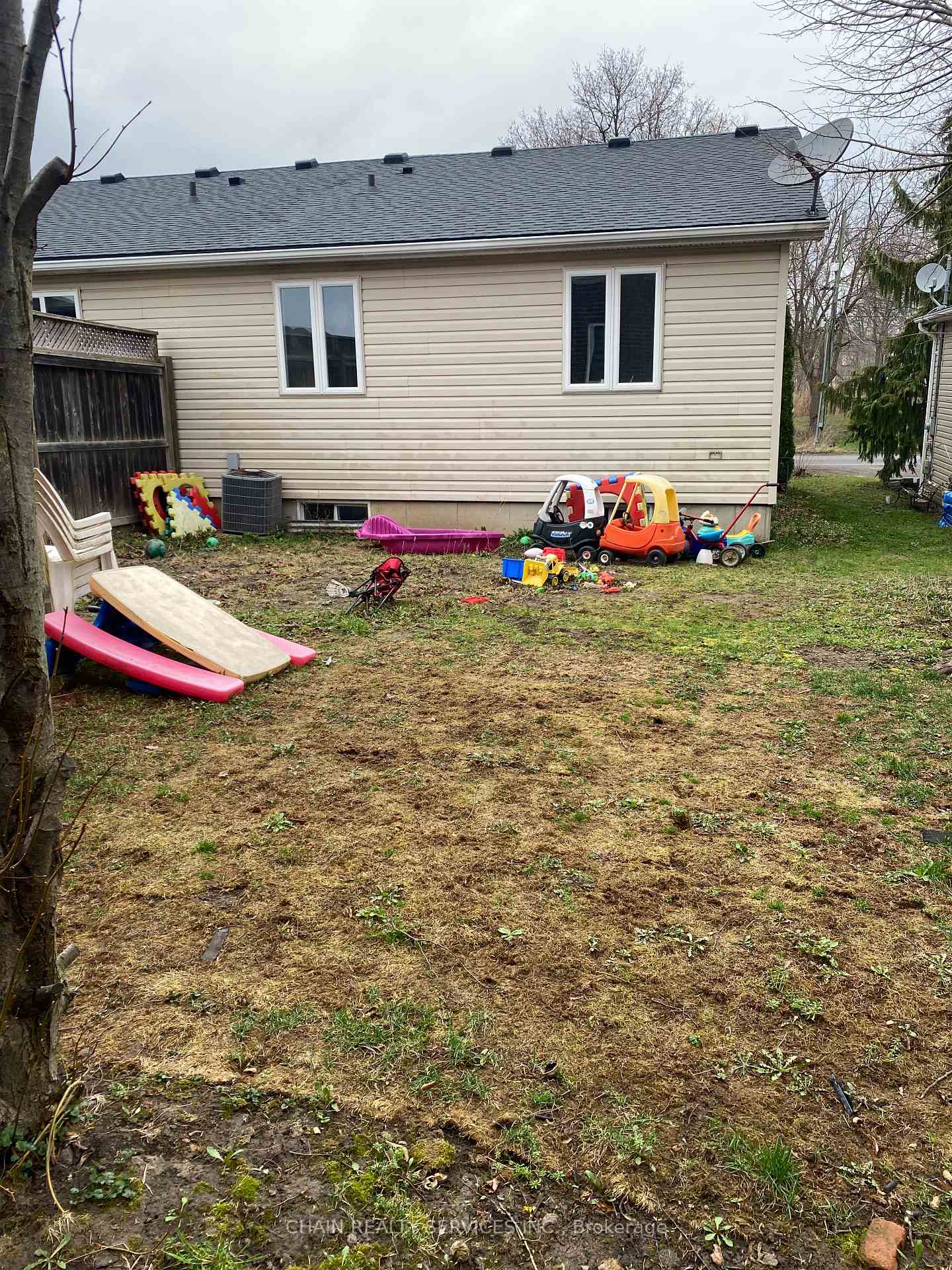 Photo 16 of 154 Mary Street, Thorold, Allanburg/Thorold South — HOMEH