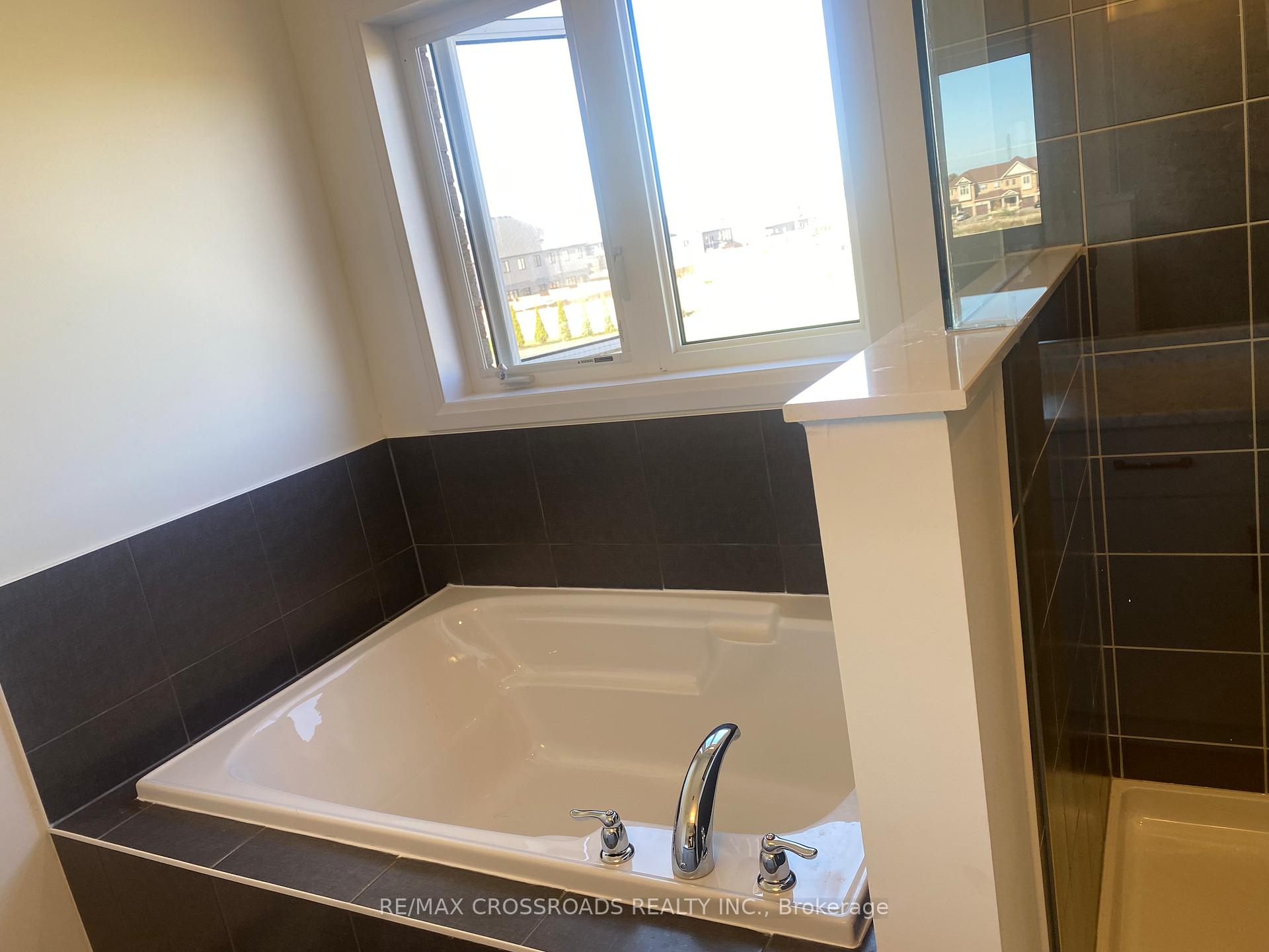 Photo 9 of 25 Velvet Way, Thorold, Rolling Meadows — HOMEH