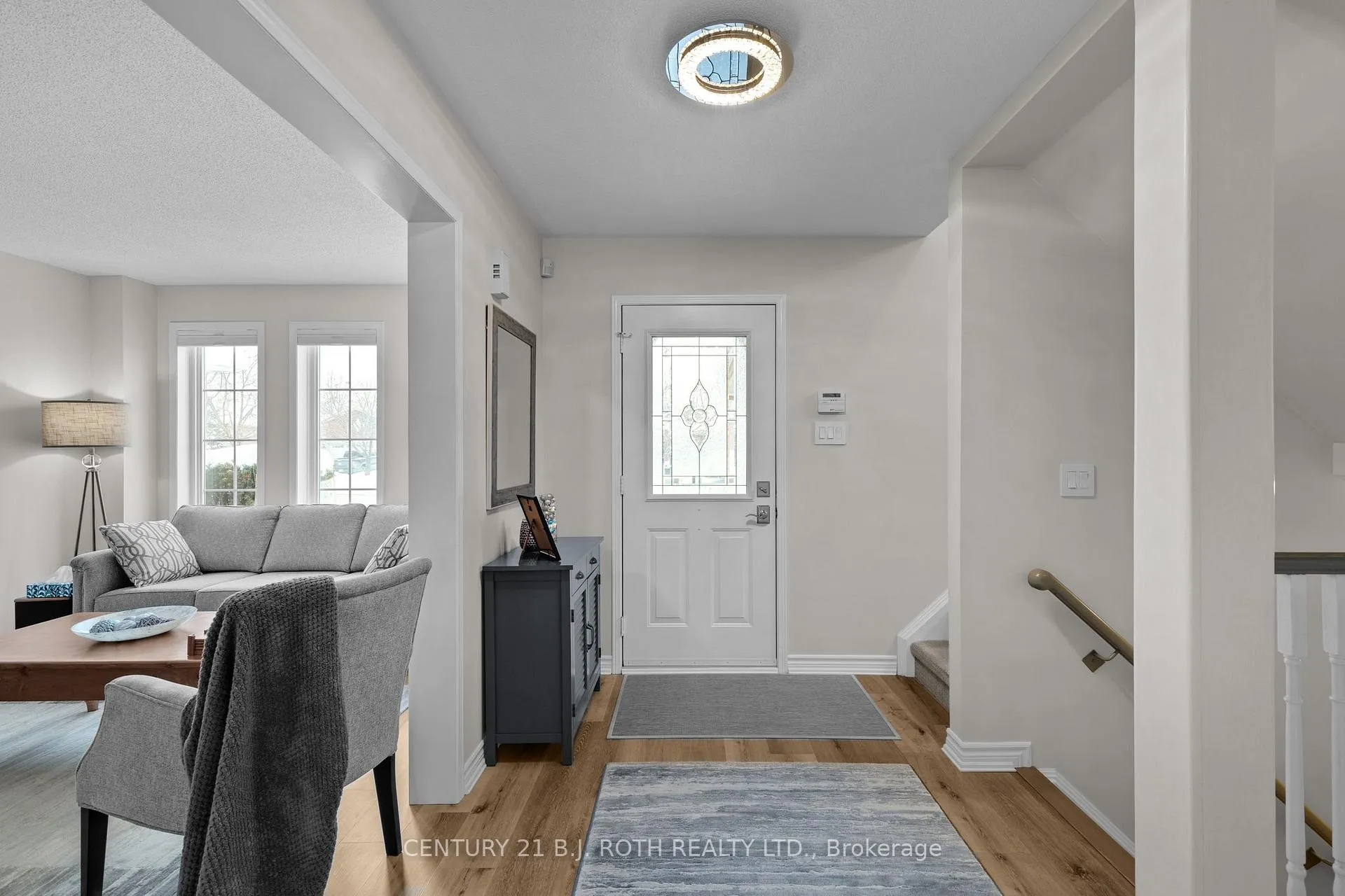 Photo 3 of 53 Benson Drive, Barrie, Sandy Hollow — HOMEH
