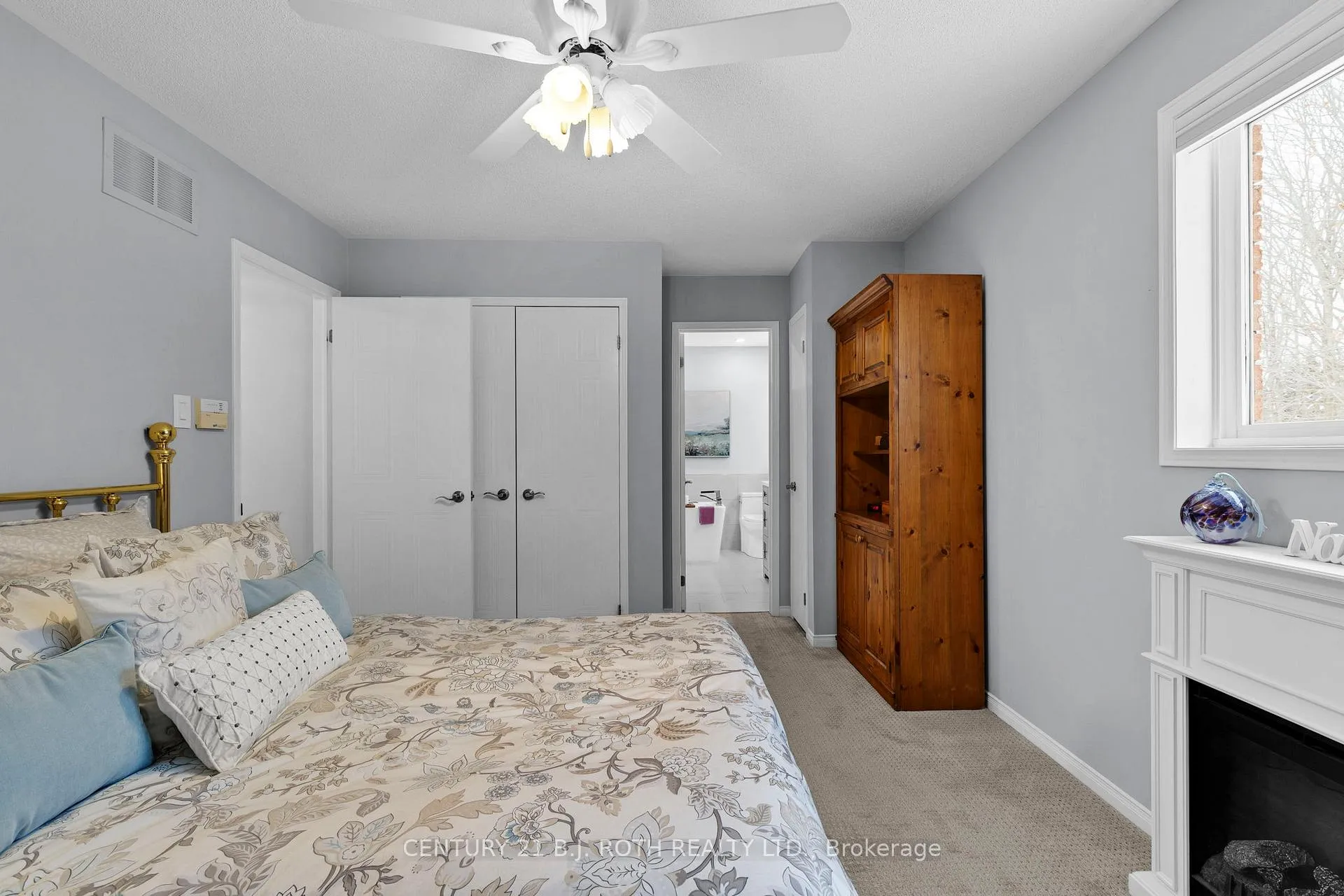 Photo 23 of 53 Benson Drive, Barrie, Sandy Hollow — HOMEH