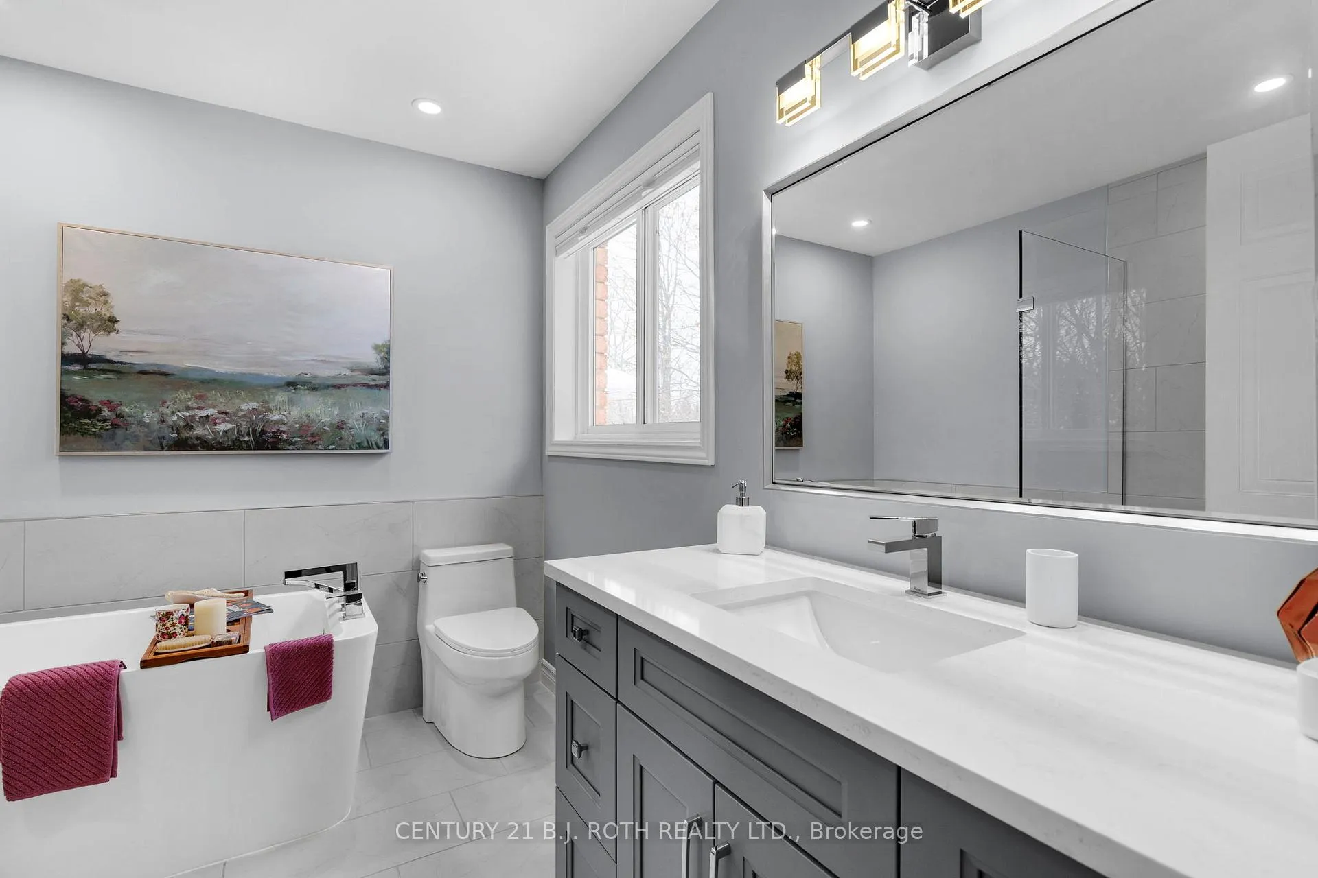 Photo 24 of 53 Benson Drive, Barrie, Sandy Hollow — HOMEH