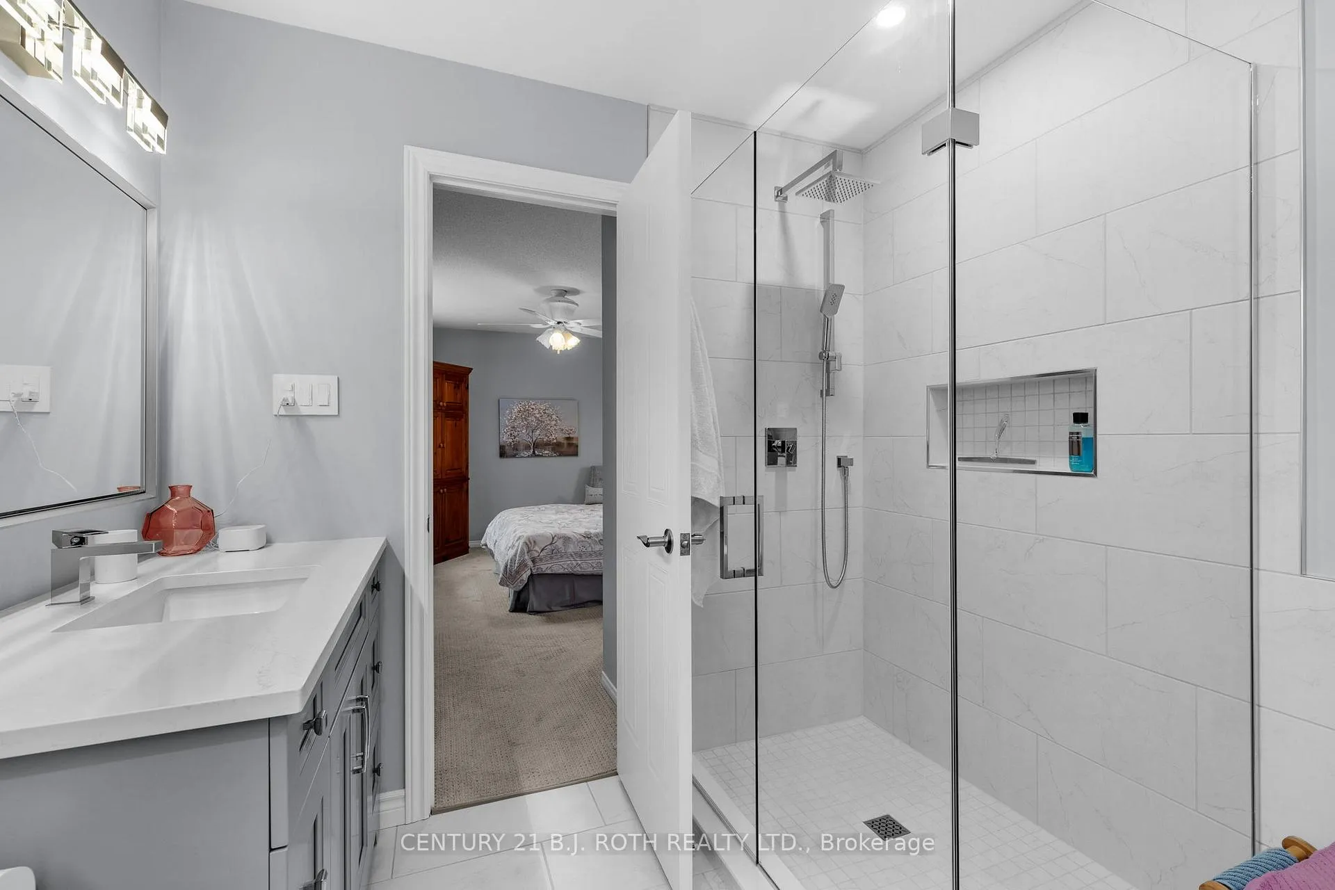 Photo 26 of 53 Benson Drive, Barrie, Sandy Hollow — HOMEH