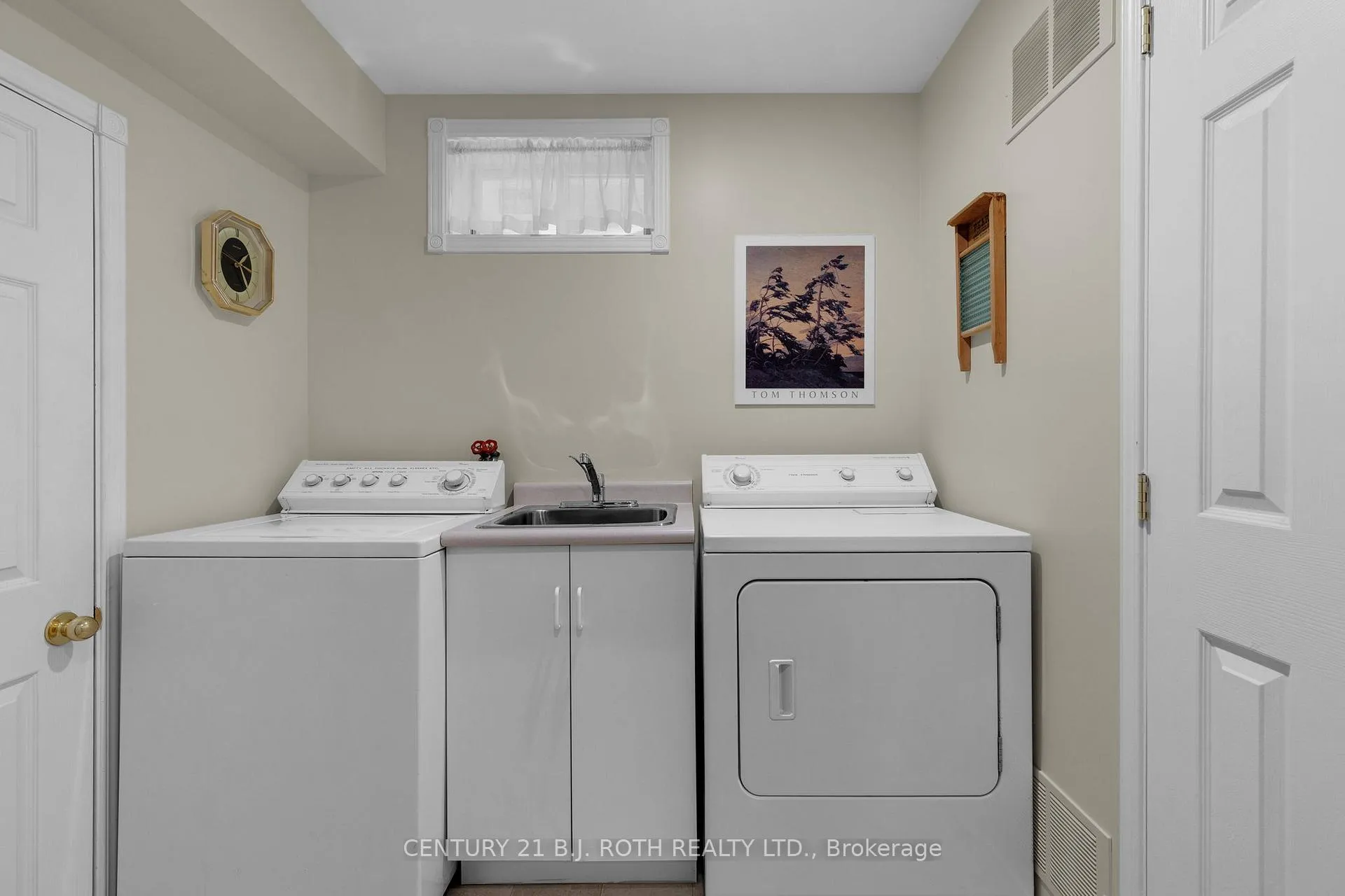 Photo 31 of 53 Benson Drive, Barrie, Sandy Hollow — HOMEH