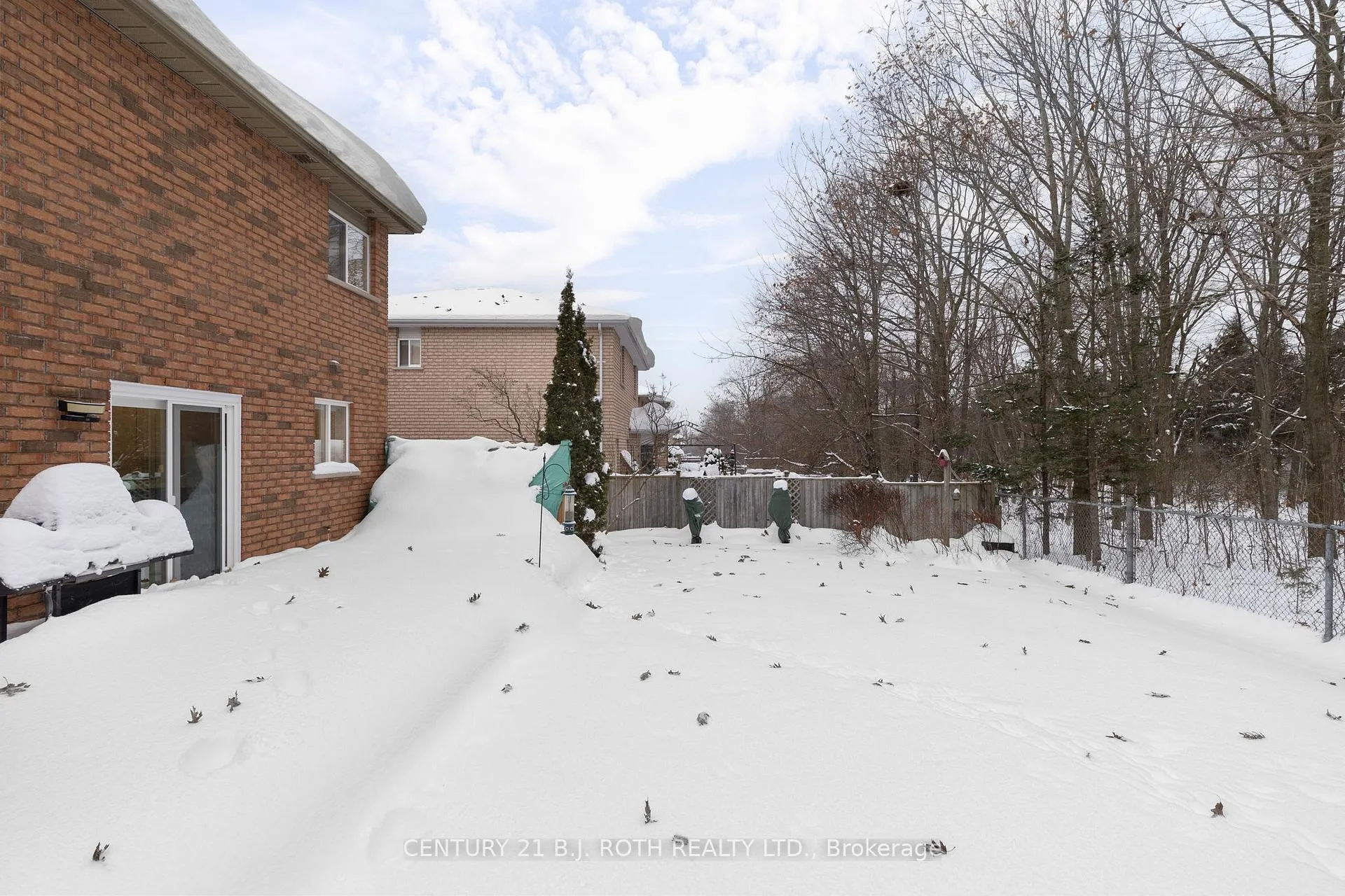 Photo 34 of 53 Benson Drive, Barrie, Sandy Hollow — HOMEH