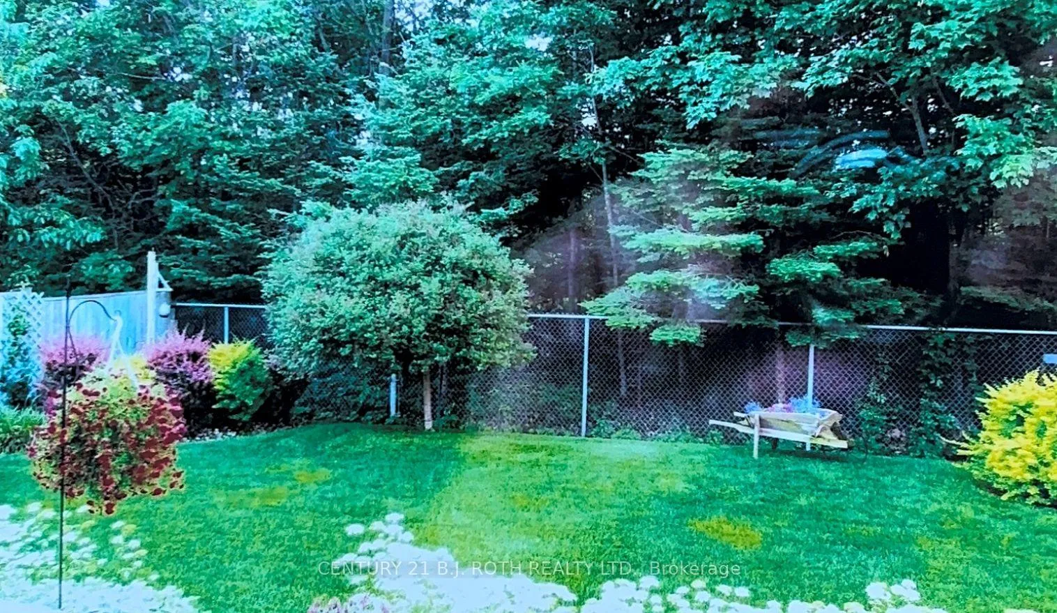 Photo 45 of 53 Benson Drive, Barrie, Sandy Hollow — HOMEH
