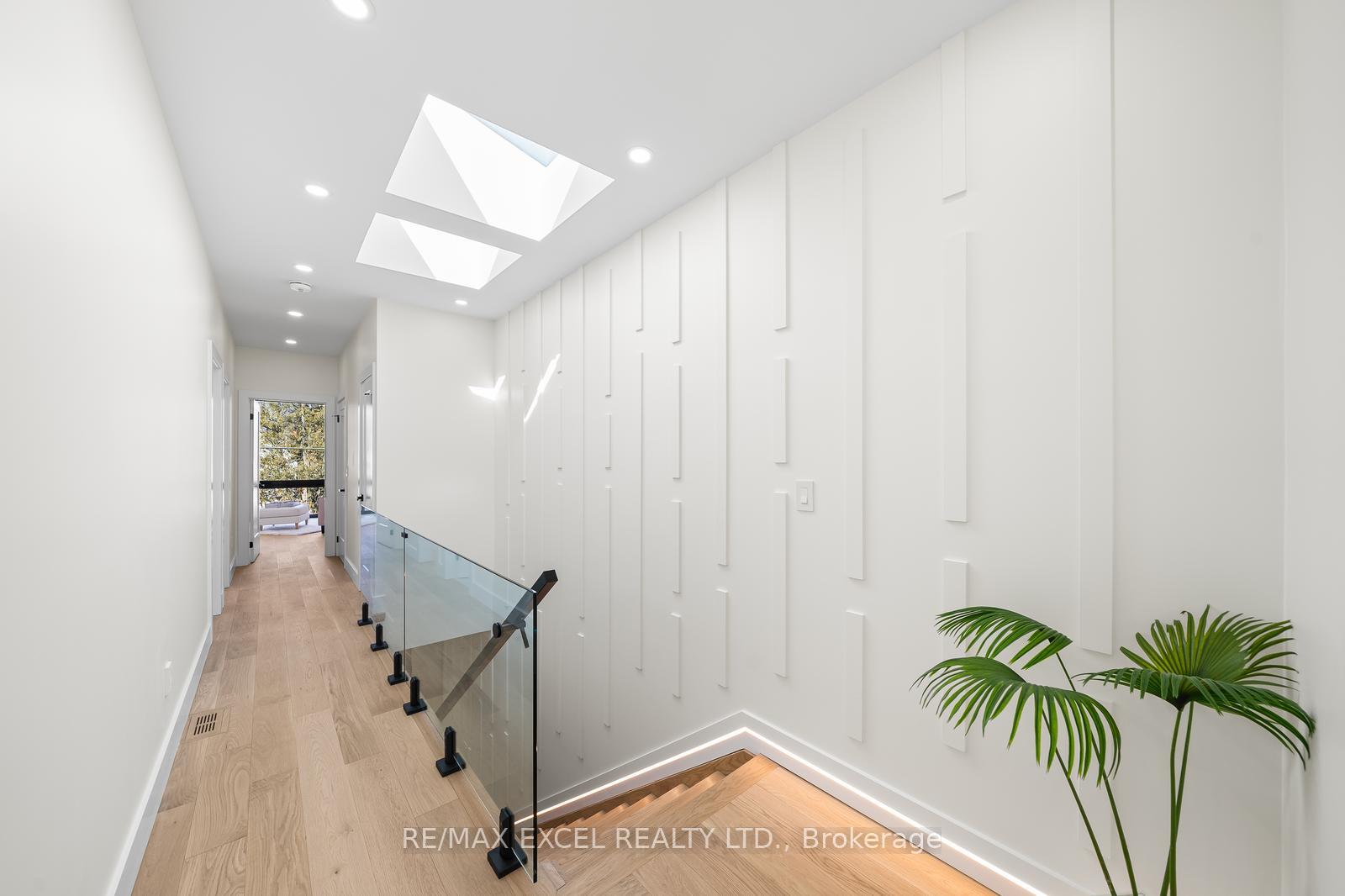 Photo 18 of 789 Sammon Avenue, Toronto, Danforth Village-East York — HOMEH