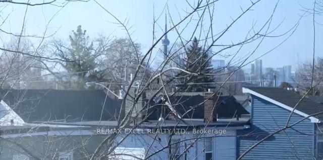 Photo 20 of 789 Sammon Avenue, Toronto, Danforth Village-East York — HOMEH
