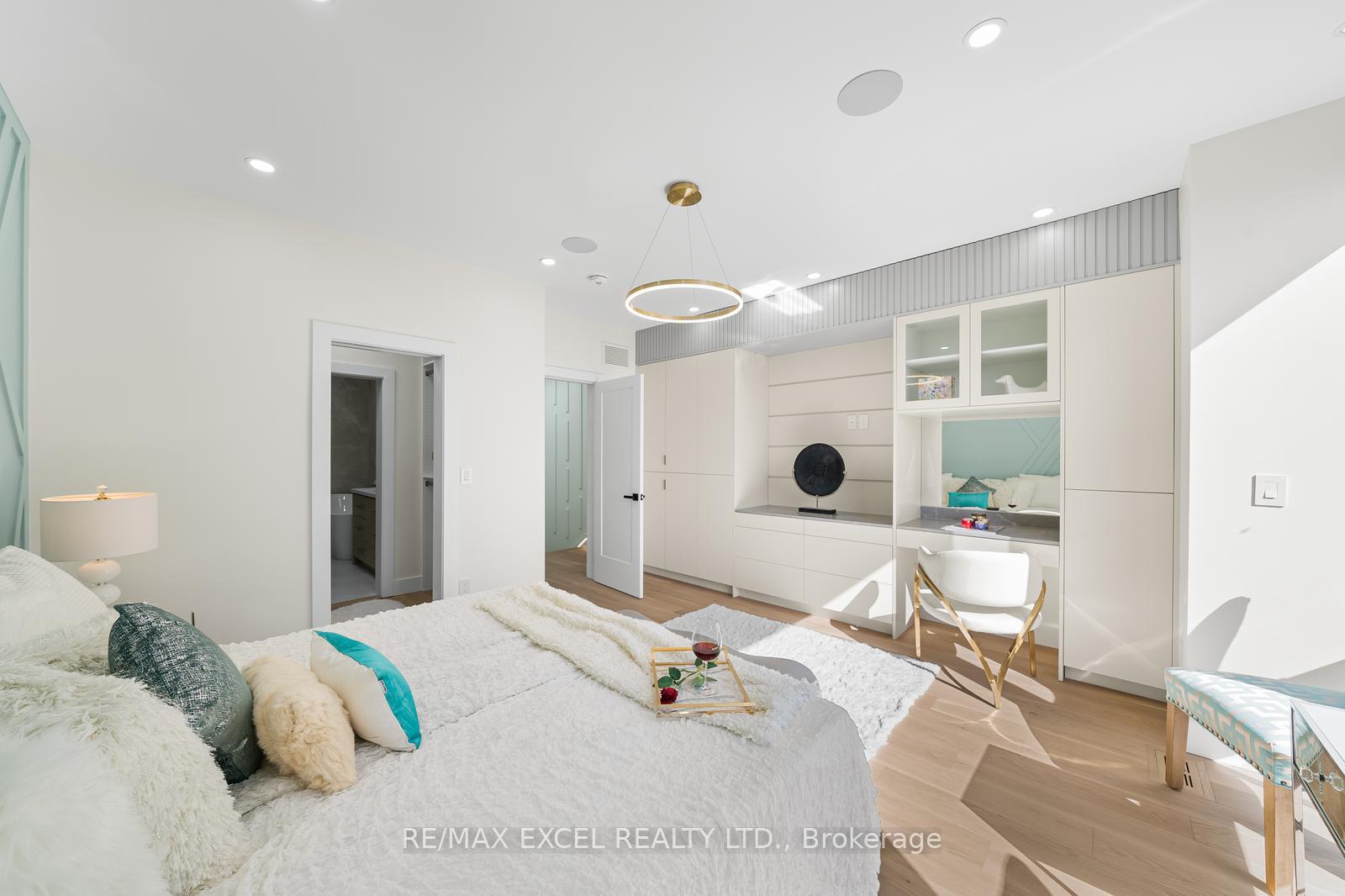Photo 21 of 789 Sammon Avenue, Toronto, Danforth Village-East York — HOMEH