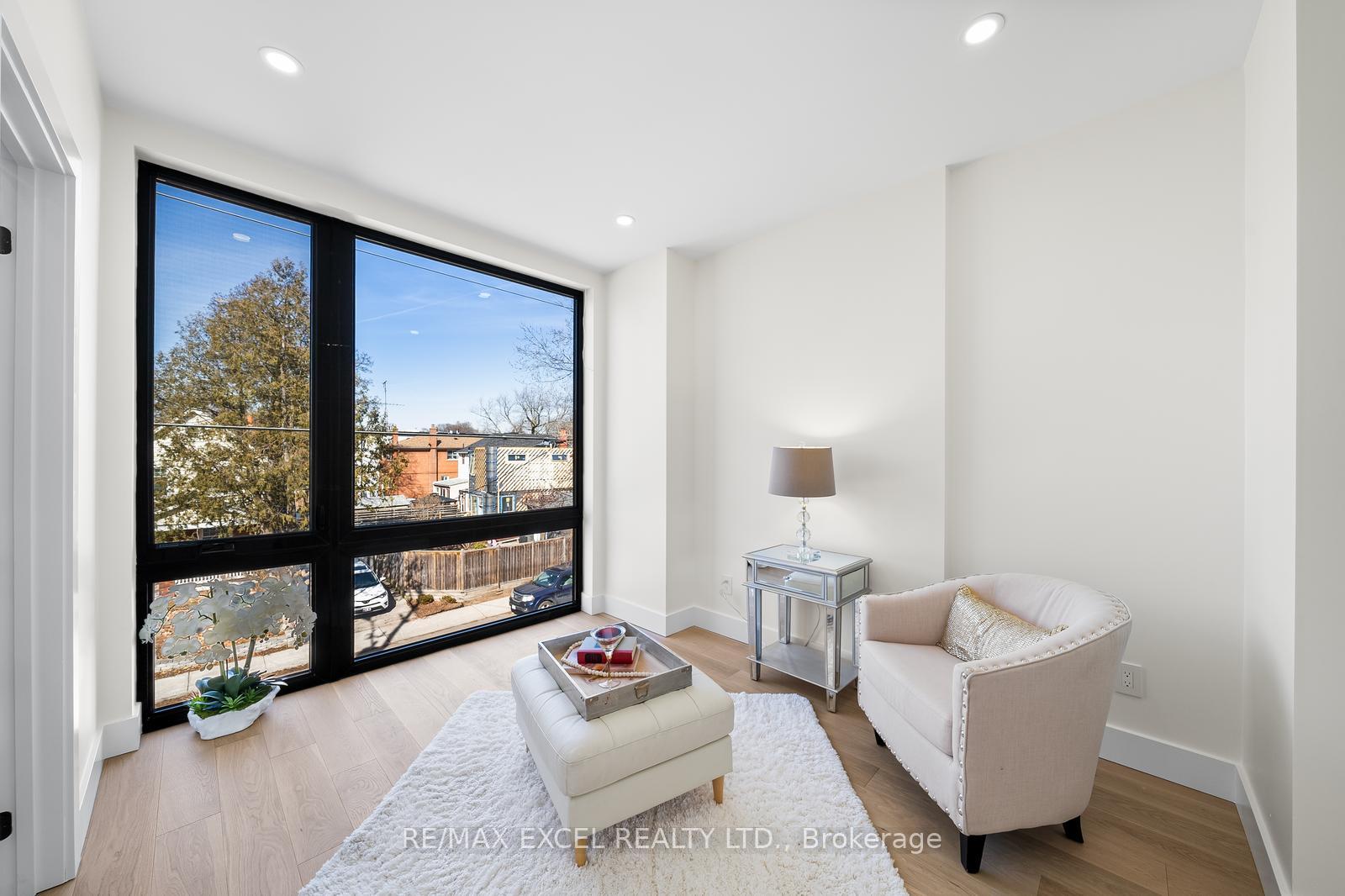 Photo 27 of 789 Sammon Avenue, Toronto, Danforth Village-East York — HOMEH