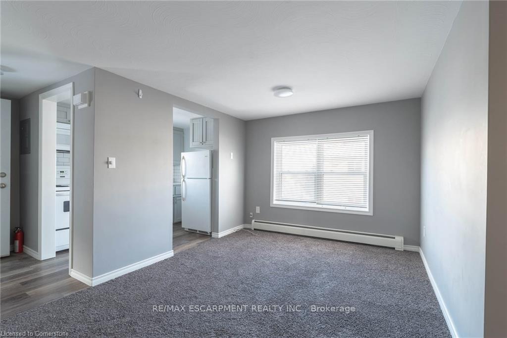 Photo 4 of Unit 1, 8 Cleveland Street, Thorold, Thorold Downtown — HOMEH