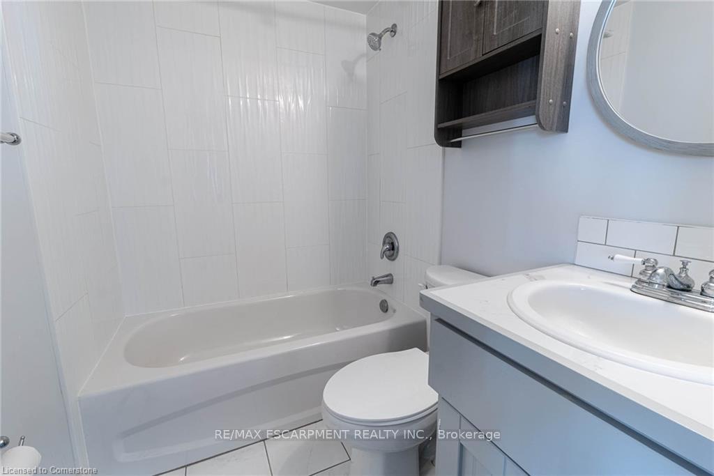 Photo 10 of Unit 1, 8 Cleveland Street, Thorold, Thorold Downtown — HOMEH