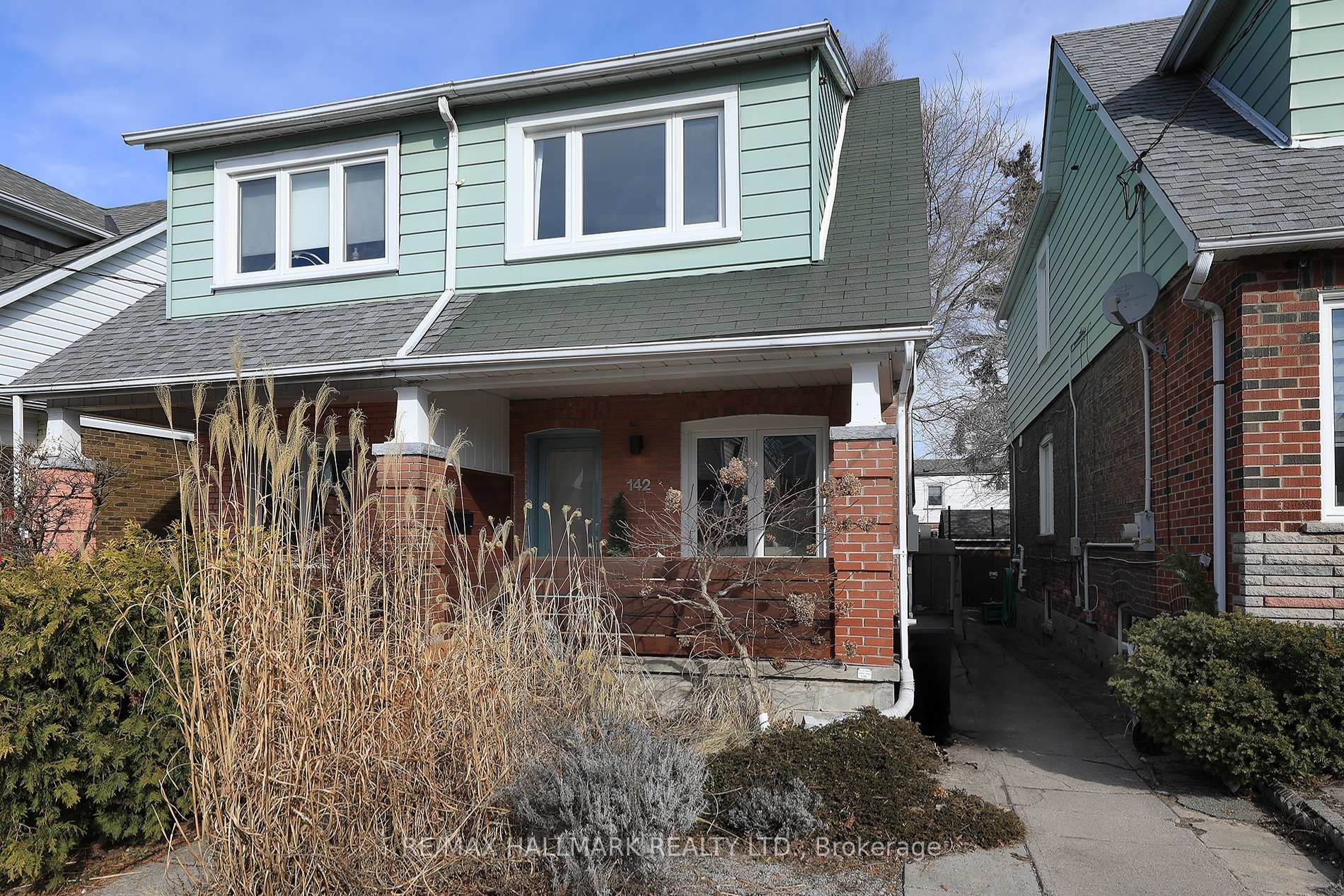 Photo 1 of 142 Springdale Boulevard, Toronto, Danforth Village-East York — HOMEH