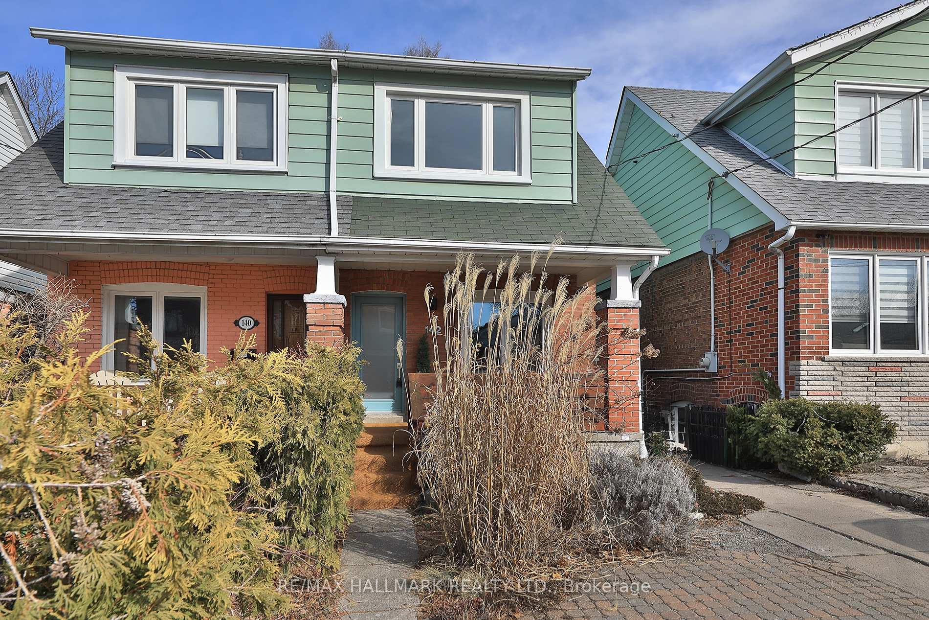 Photo 3 of 142 Springdale Boulevard, Toronto, Danforth Village-East York — HOMEH