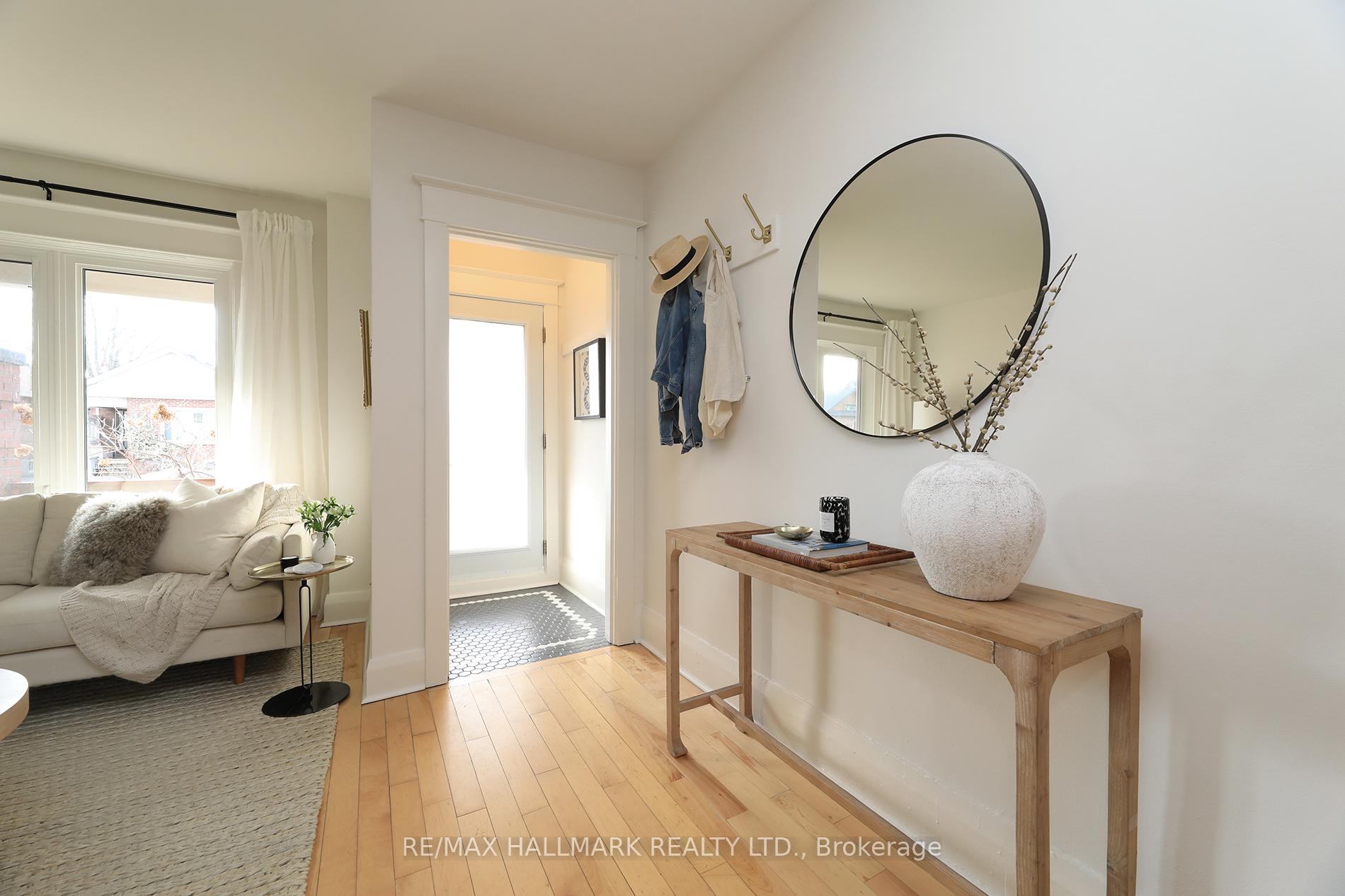 Photo 6 of 142 Springdale Boulevard, Toronto, Danforth Village-East York — HOMEH