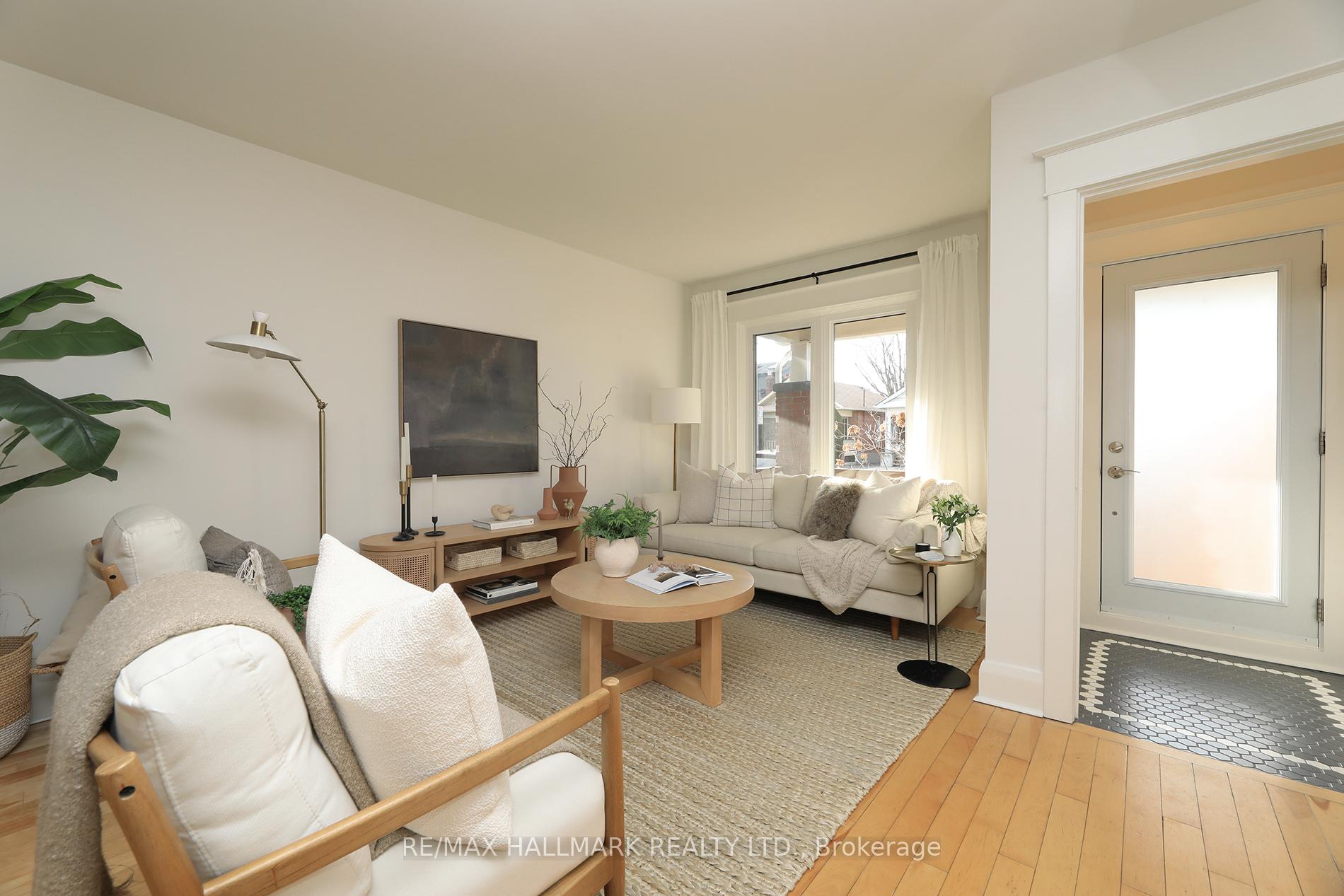Photo 10 of 142 Springdale Boulevard, Toronto, Danforth Village-East York — HOMEH