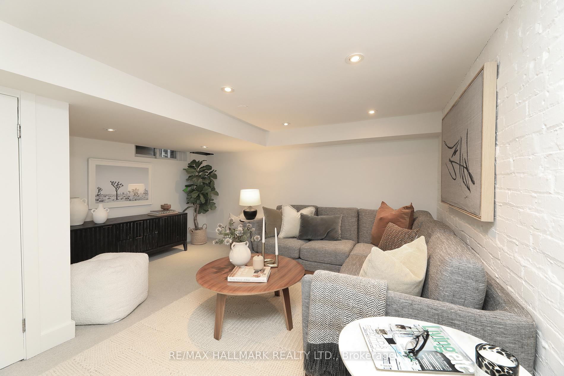 Photo 39 of 142 Springdale Boulevard, Toronto, Danforth Village-East York — HOMEH