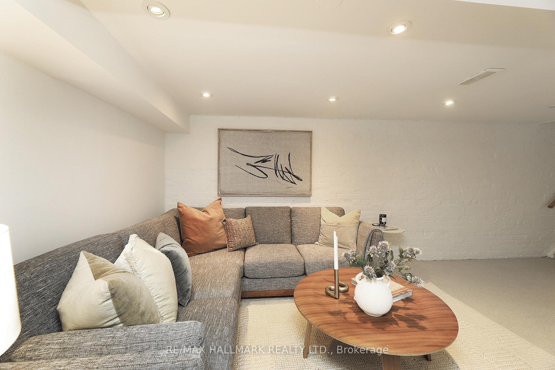 Photo 40 of 142 Springdale Boulevard, Toronto, Danforth Village-East York — HOMEH