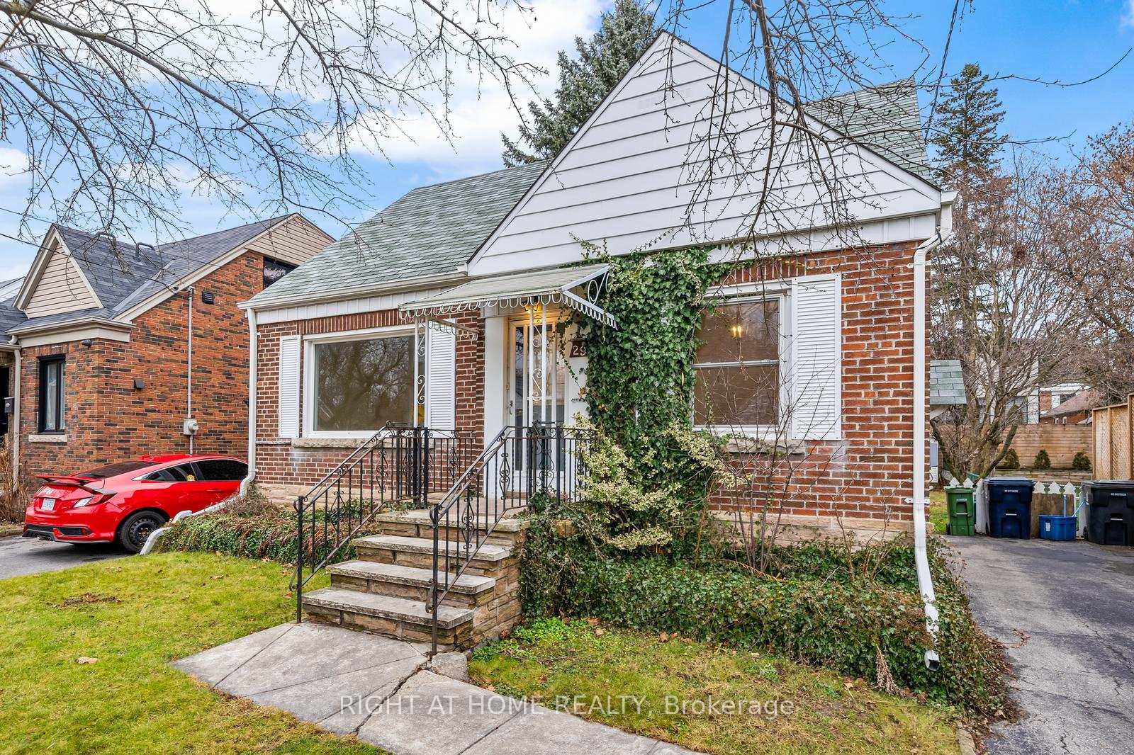 Photo 1 of 29 Plaxton Drive, Toronto, O'Connor-Parkview — HOMEH